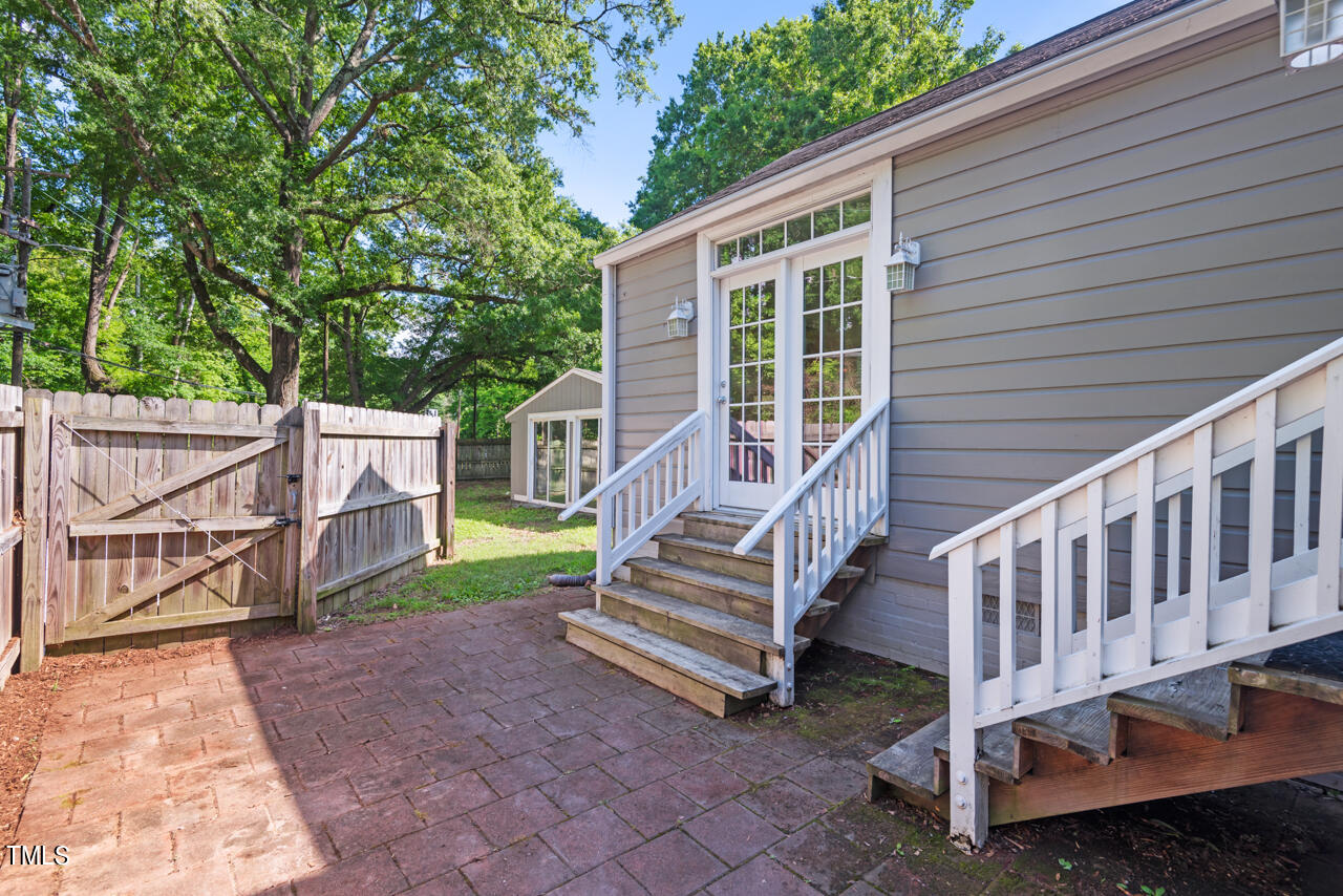 401 W Club Boulevard