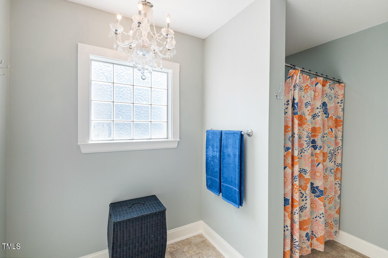 401 W Club Boulevard