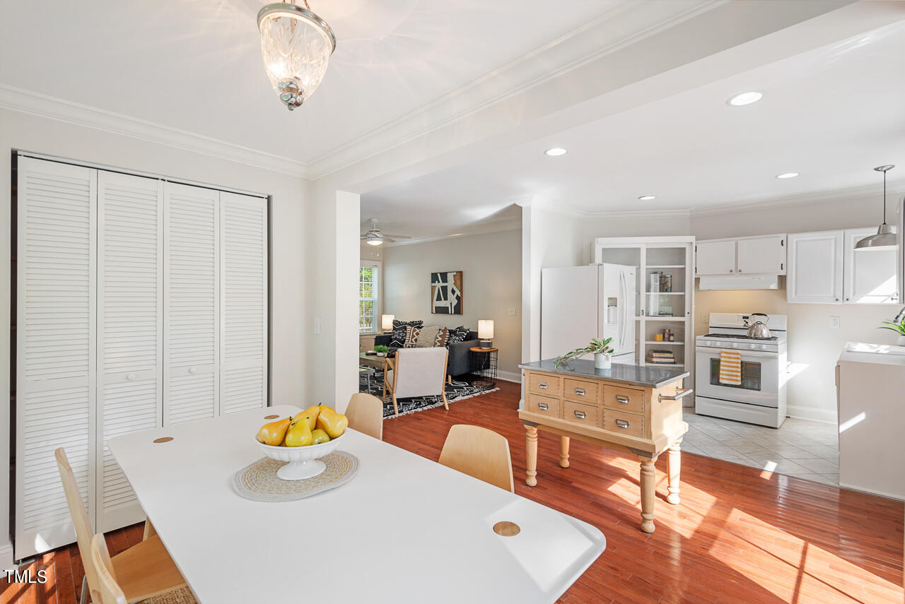 401 W Club Boulevard