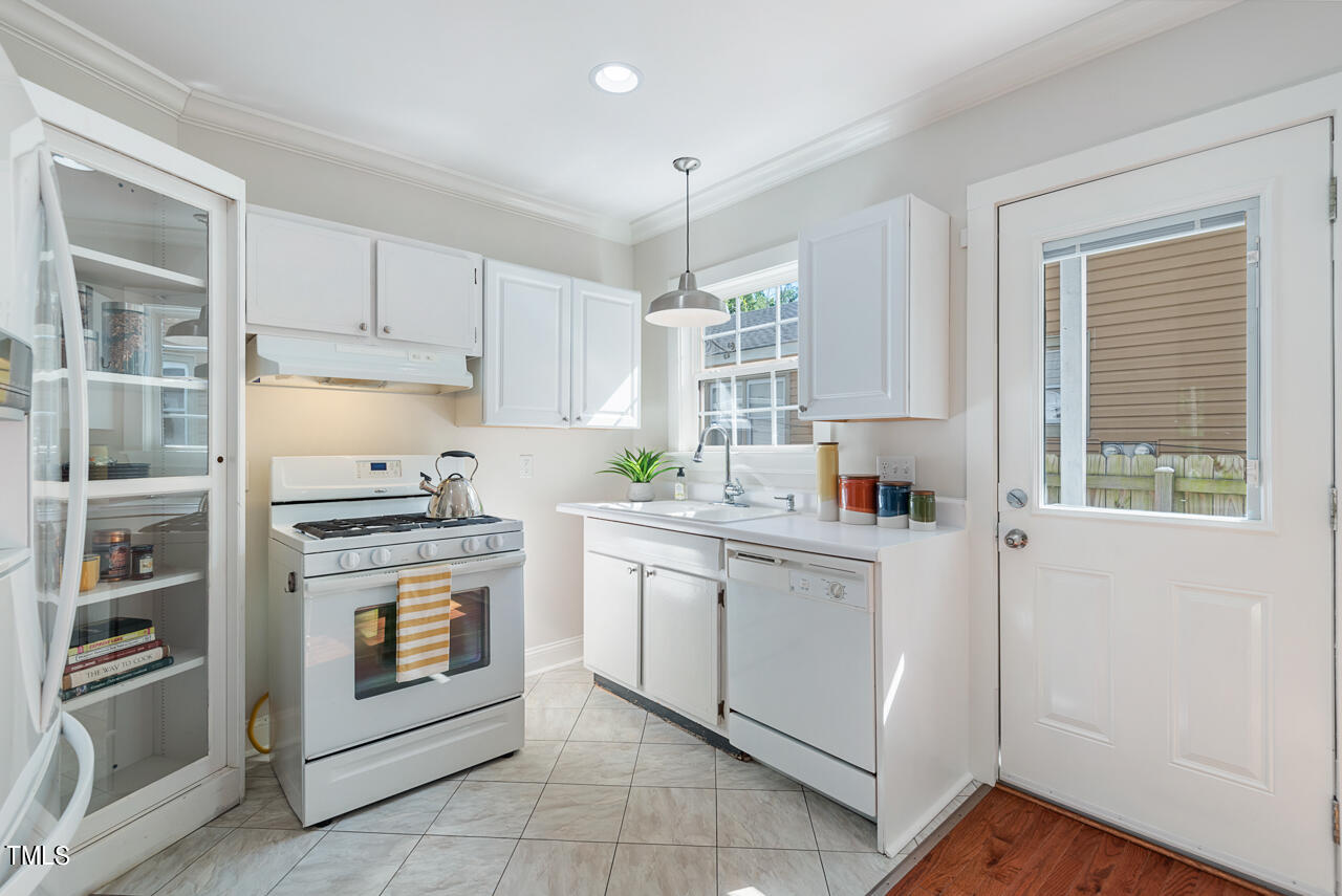 401 W Club Boulevard