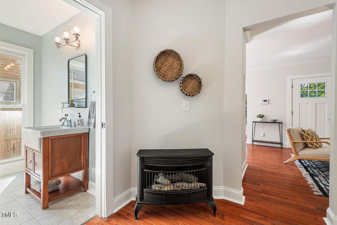 401 W Club Boulevard