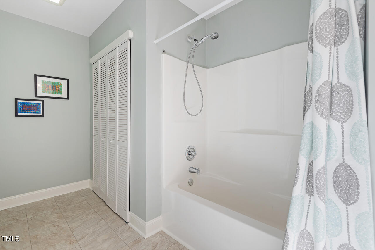 401 W Club Boulevard