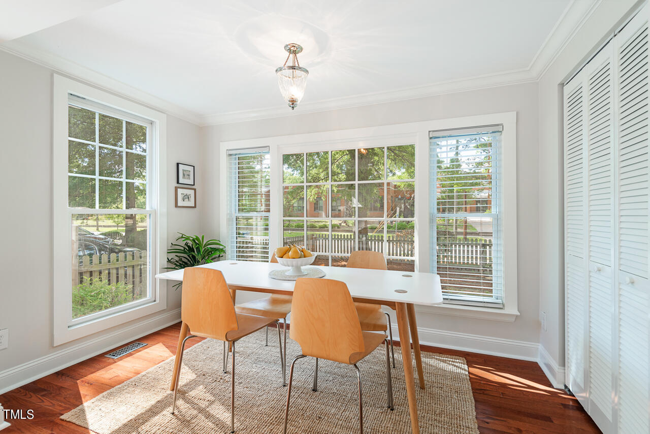 401 W Club Boulevard