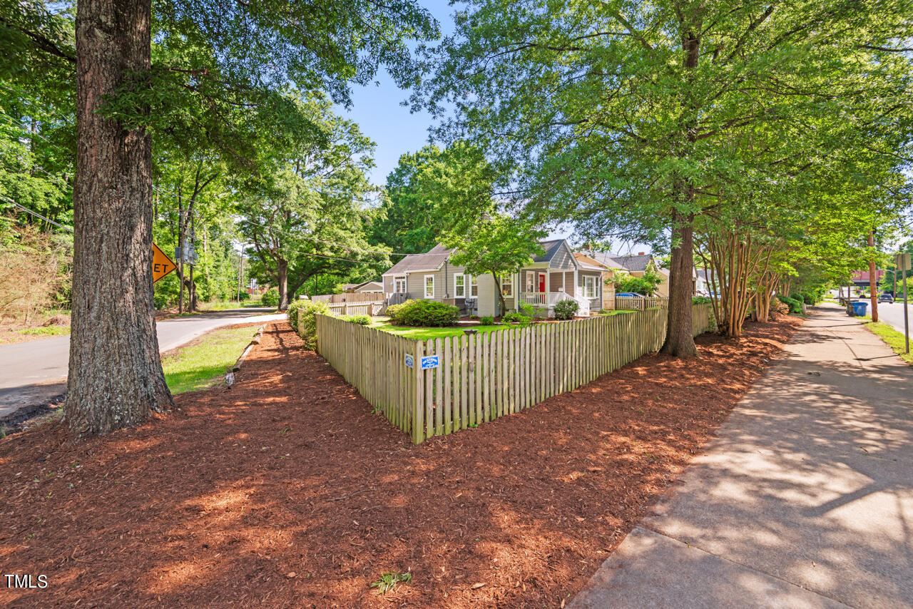 401 W Club Boulevard