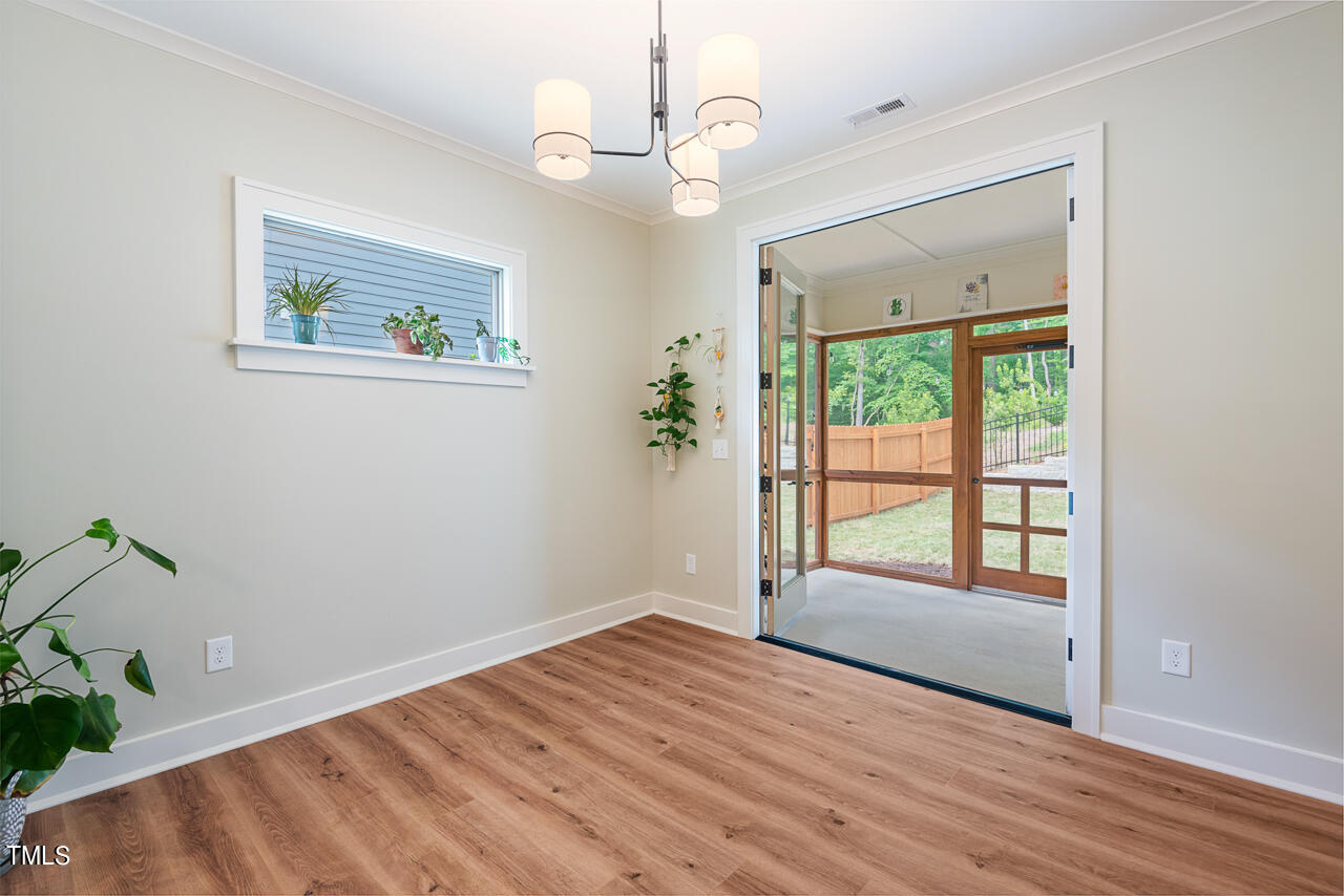 2975 Carolyn Drive