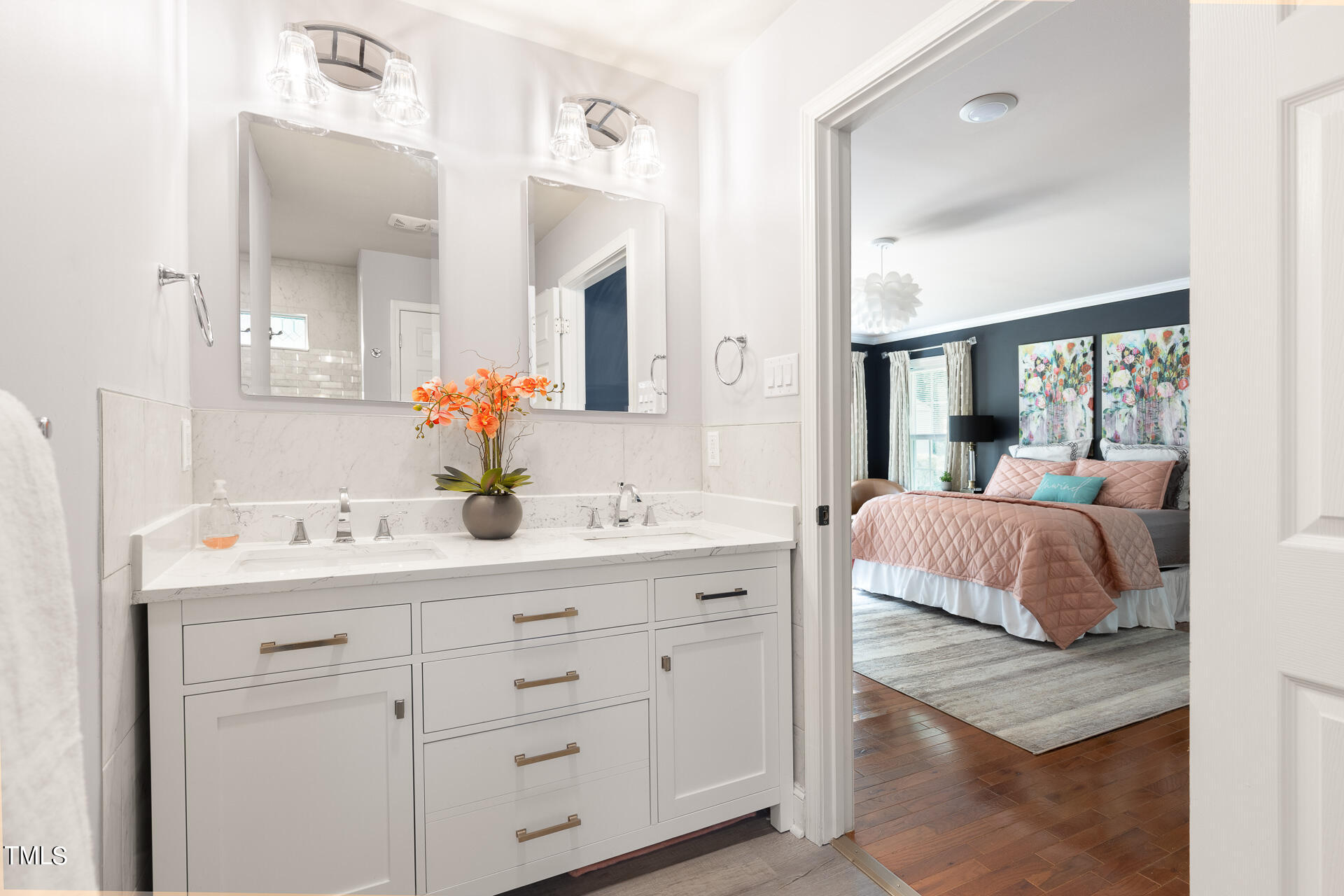 6201 Gainsborough Drive