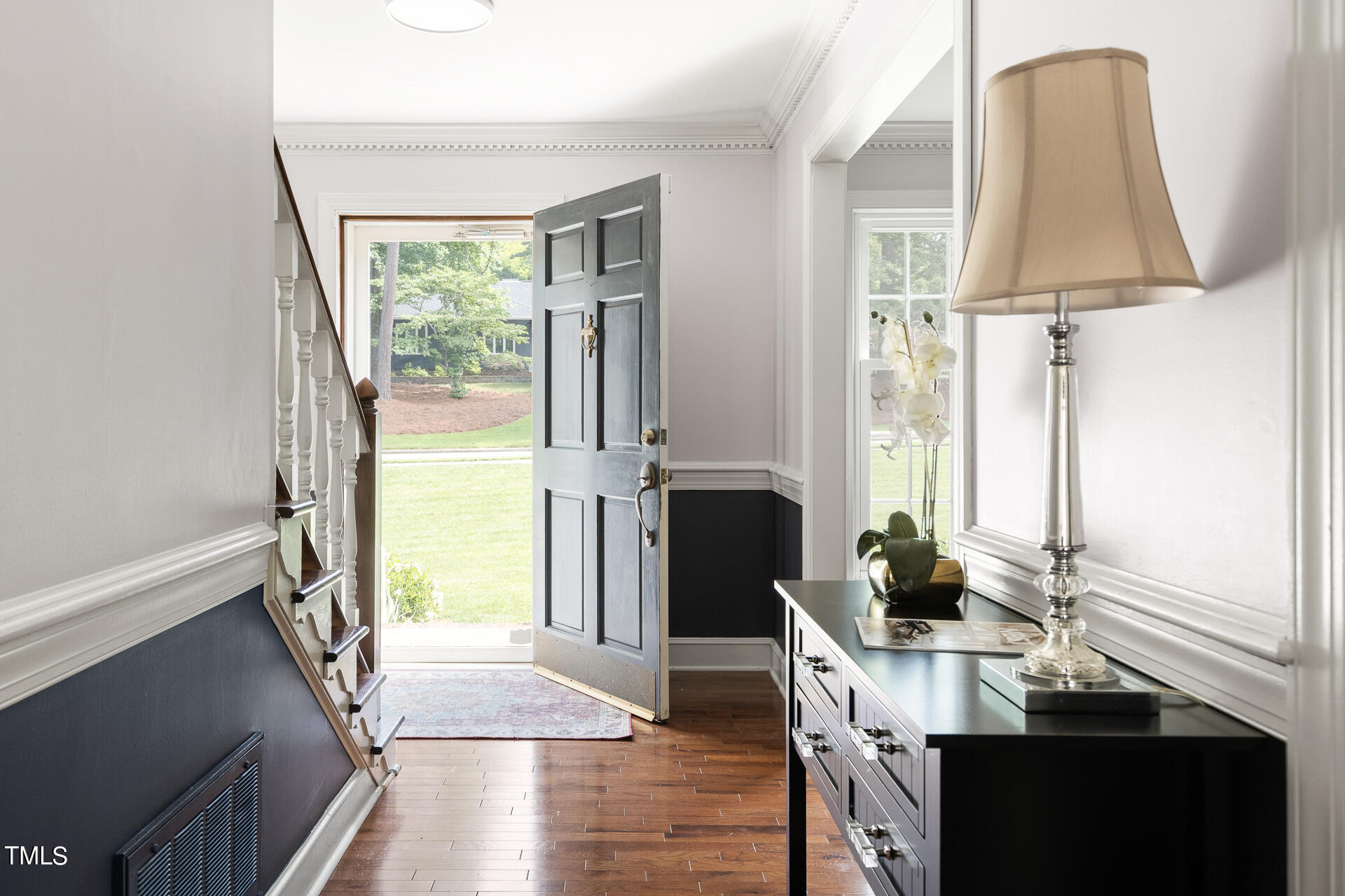 6201 Gainsborough Drive