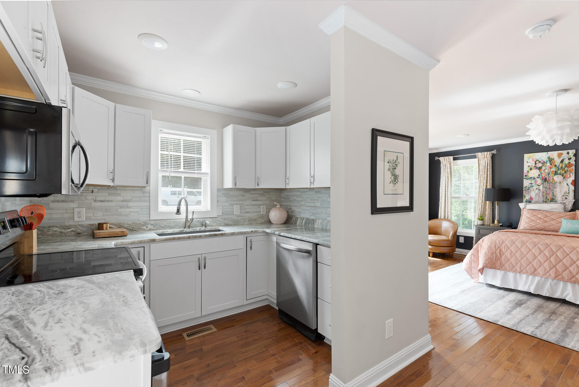 6201 Gainsborough Drive