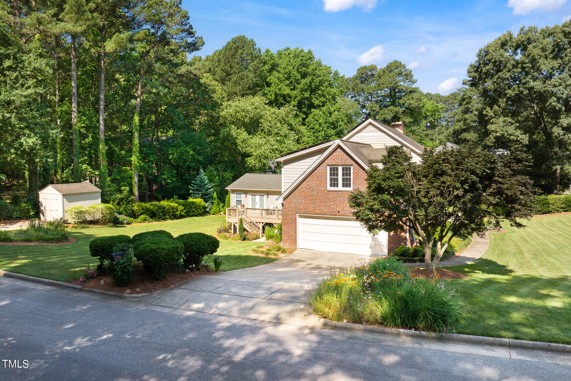 6201 Gainsborough Drive