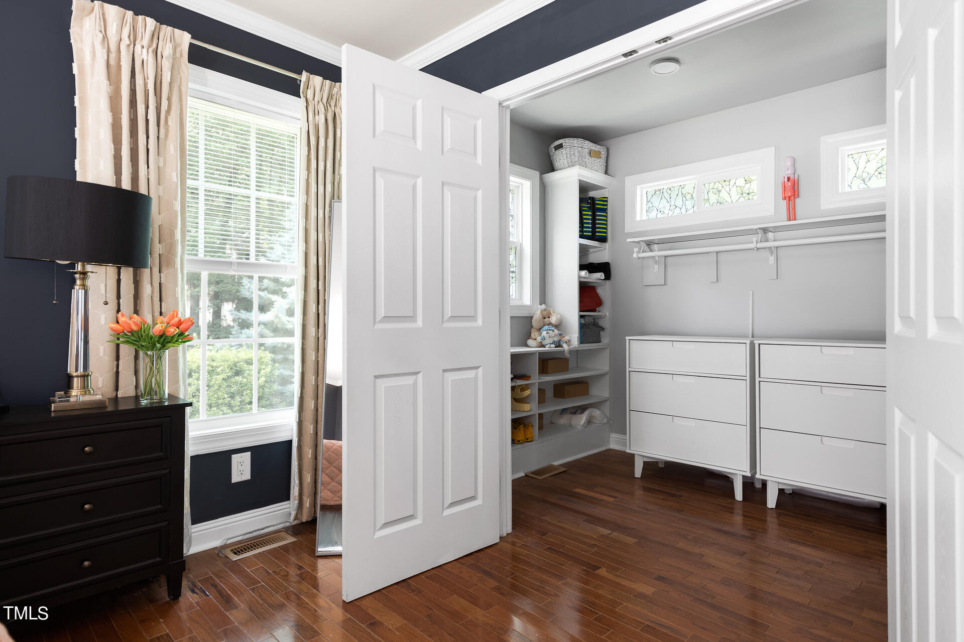 6201 Gainsborough Drive