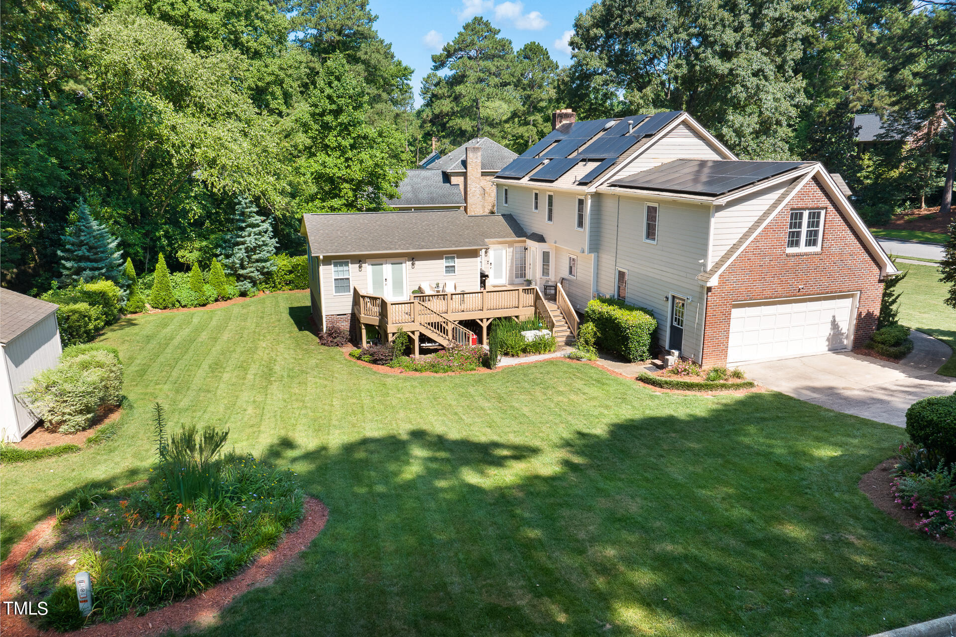 6201 Gainsborough Drive