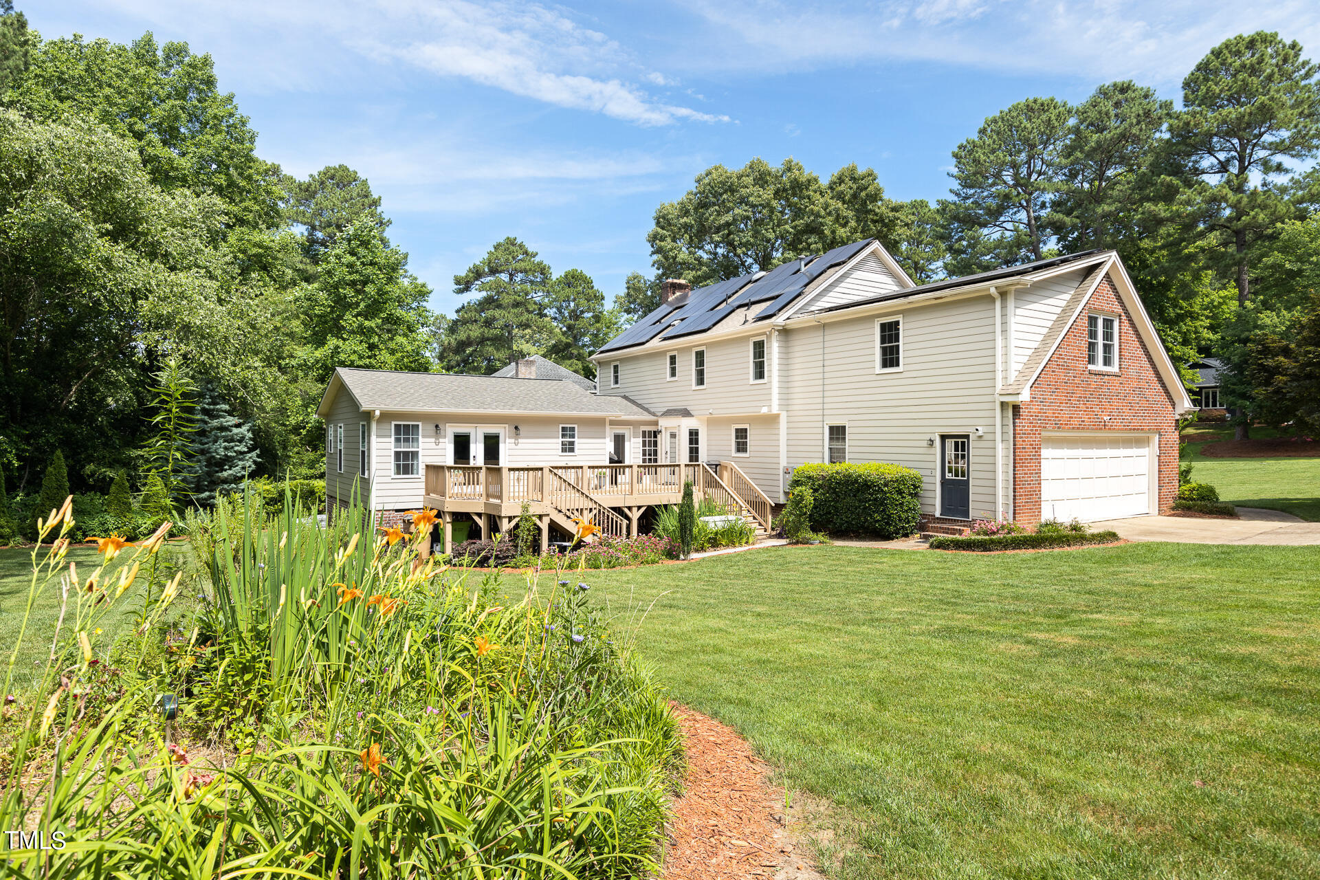 6201 Gainsborough Drive