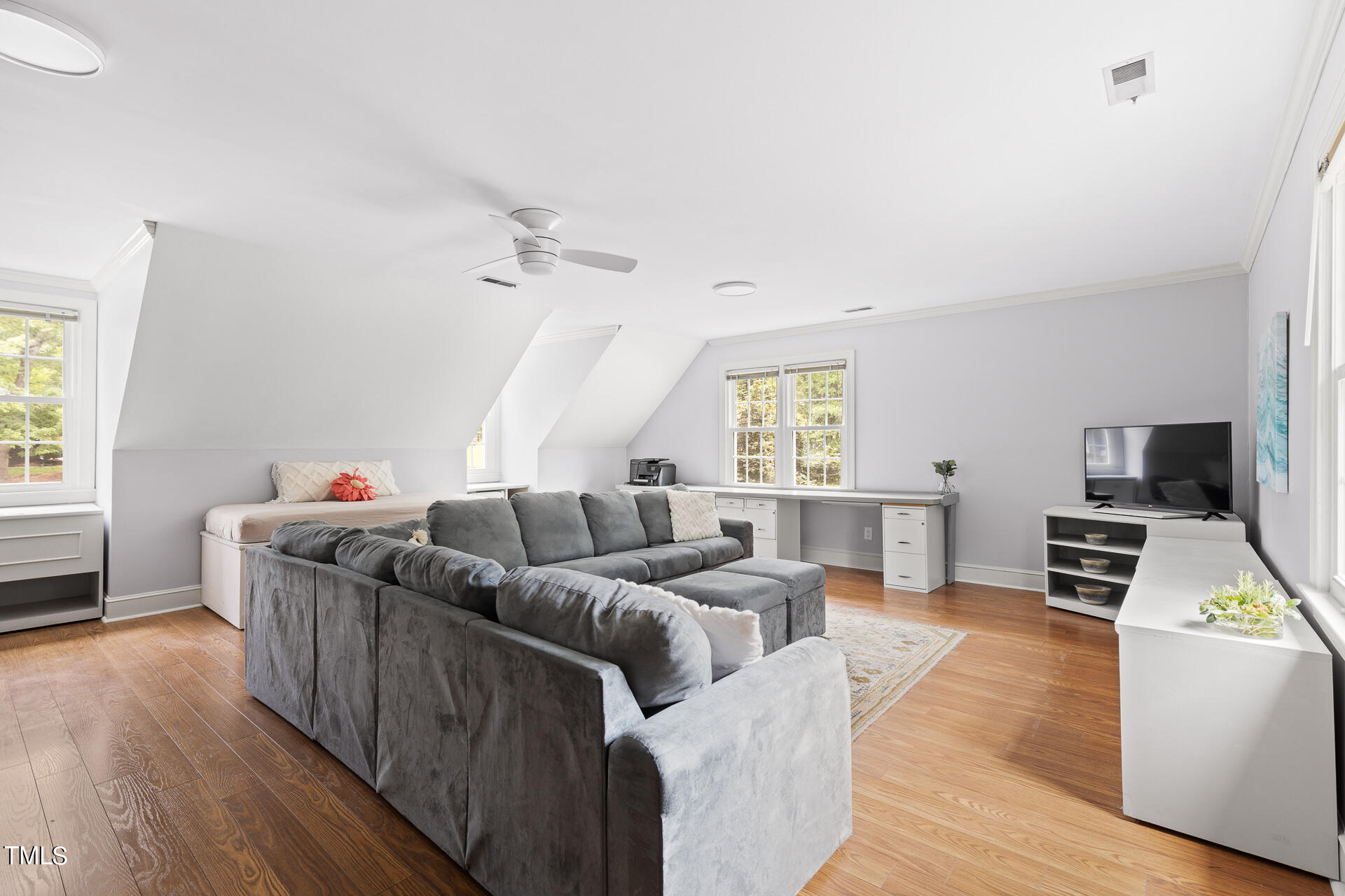 6201 Gainsborough Drive