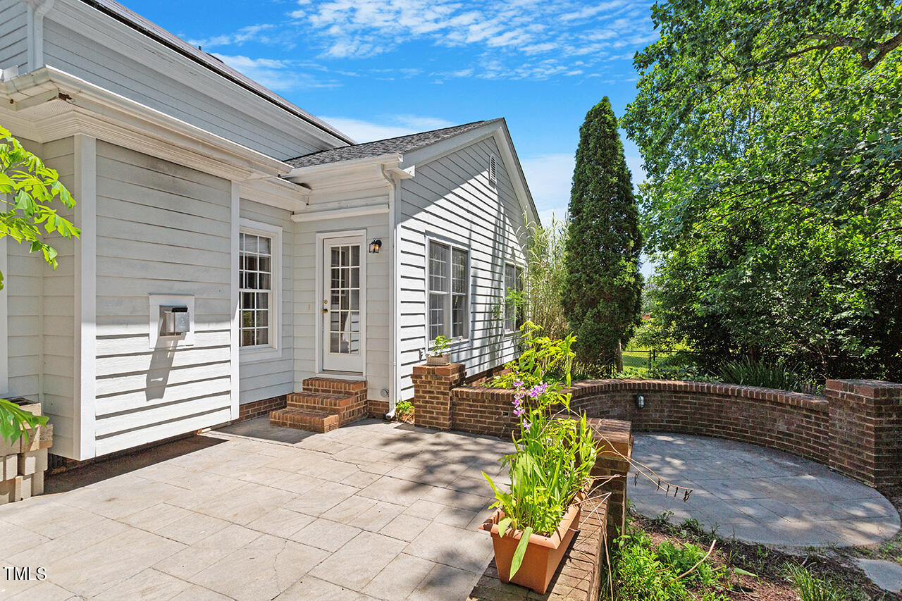 300 Foxbury Drive