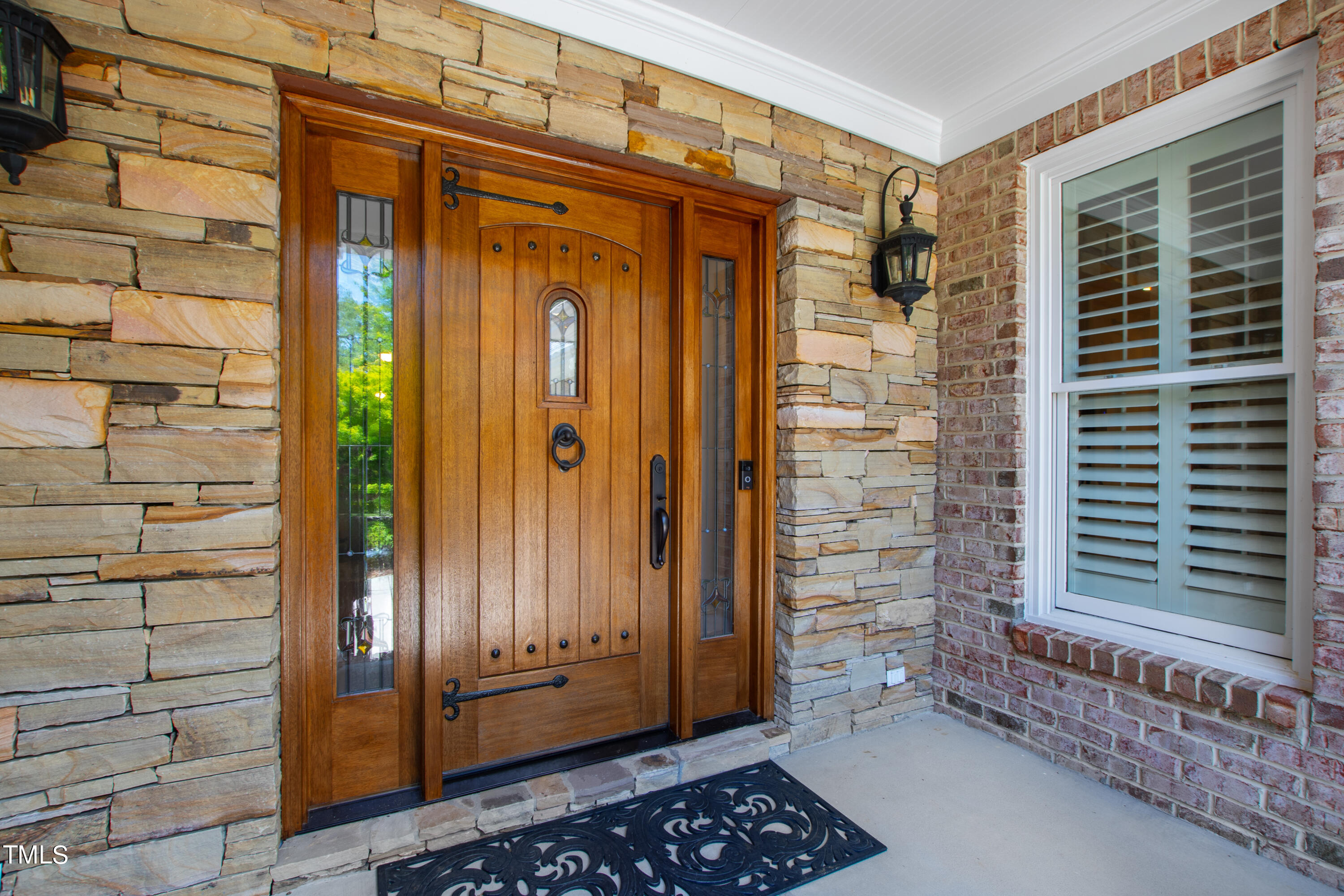 109 Forked Pine Court