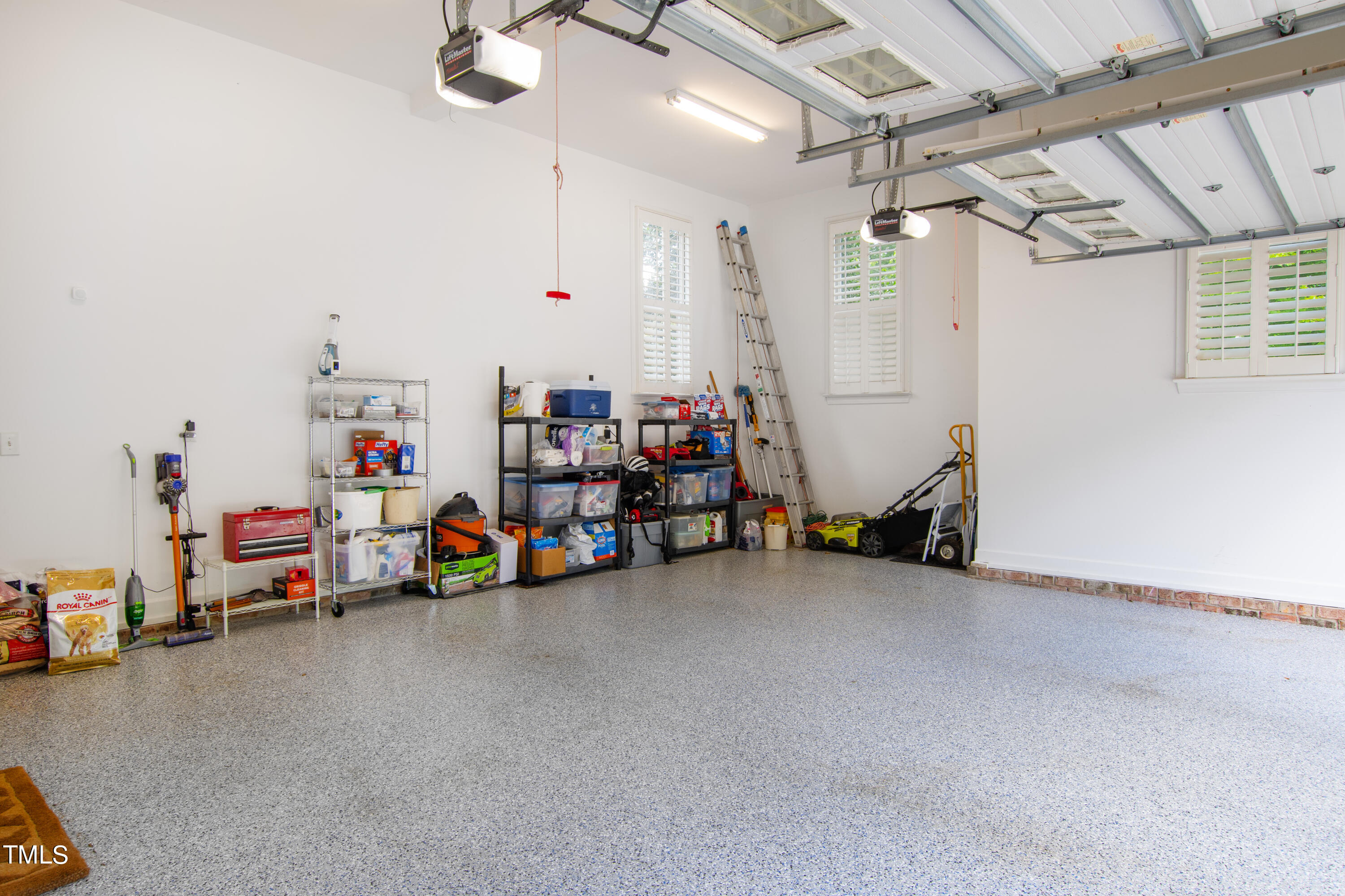 109 Forked Pine Court