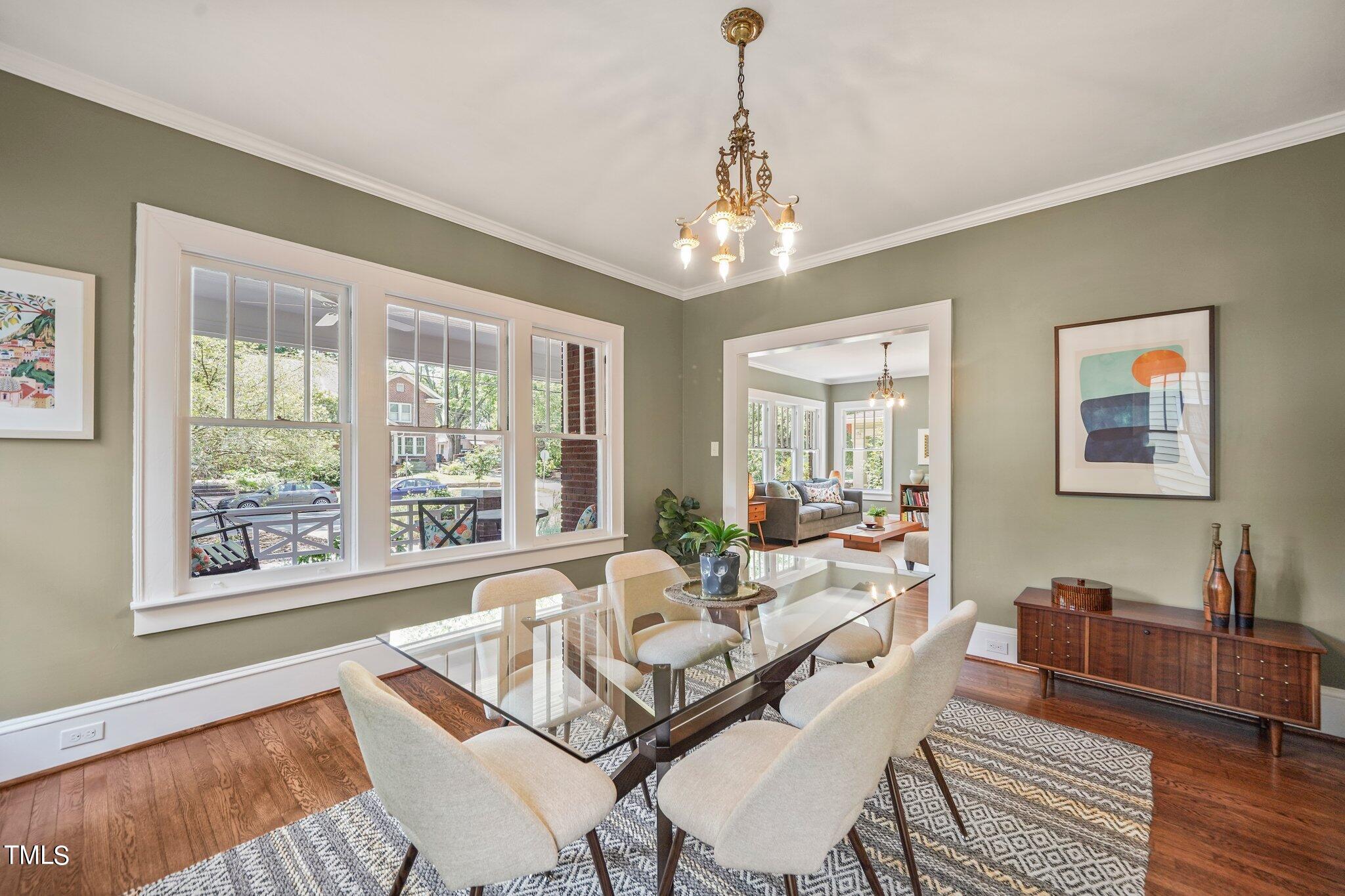 208 W Trinity Avenue