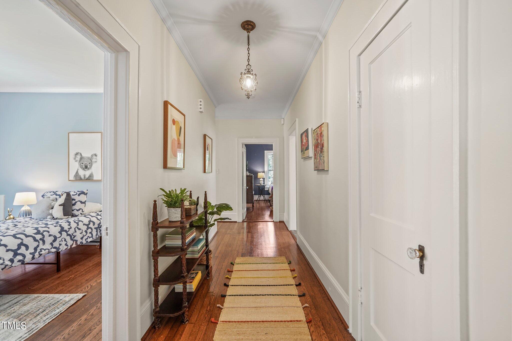 208 W Trinity Avenue