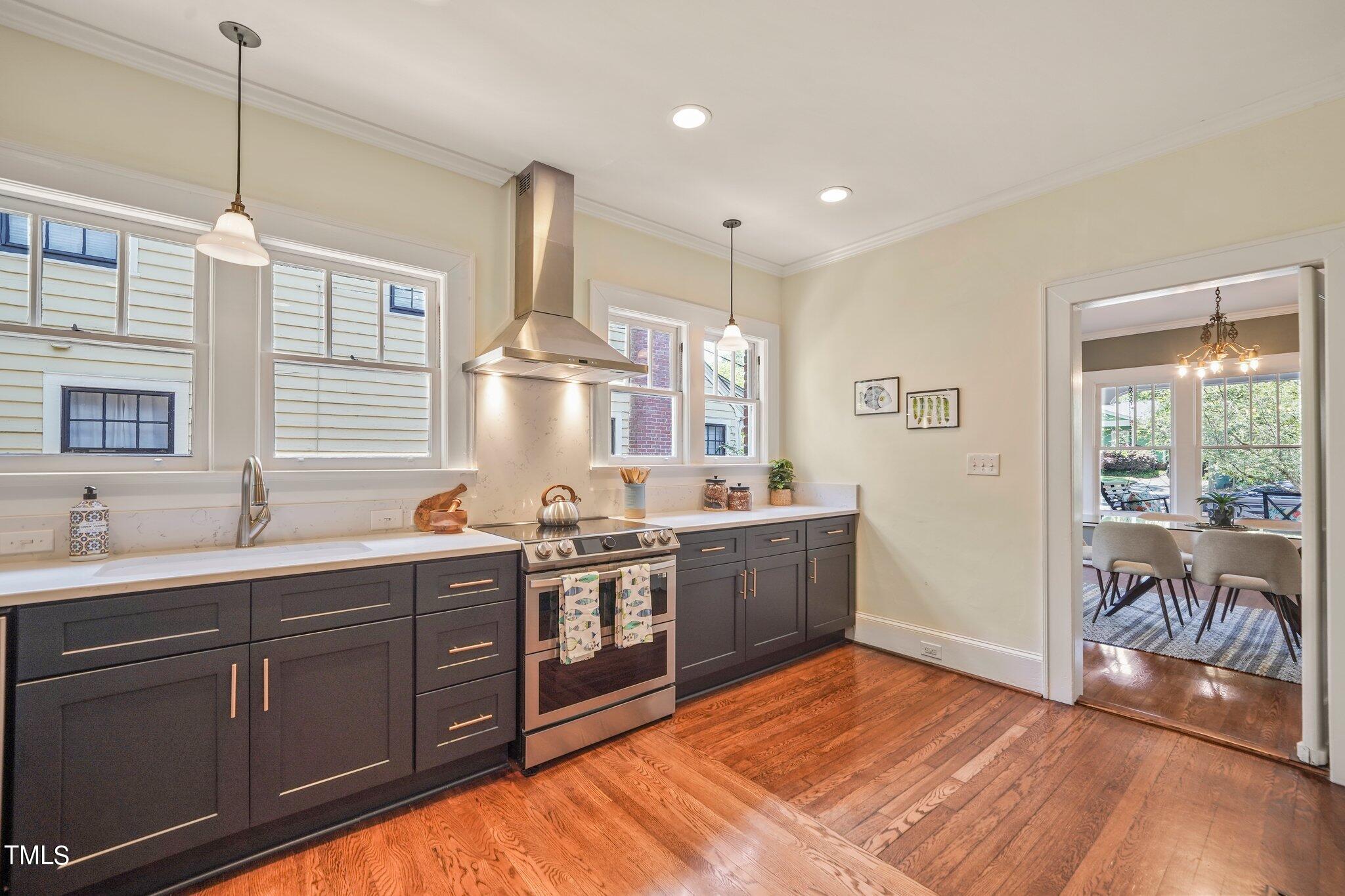 208 W Trinity Avenue