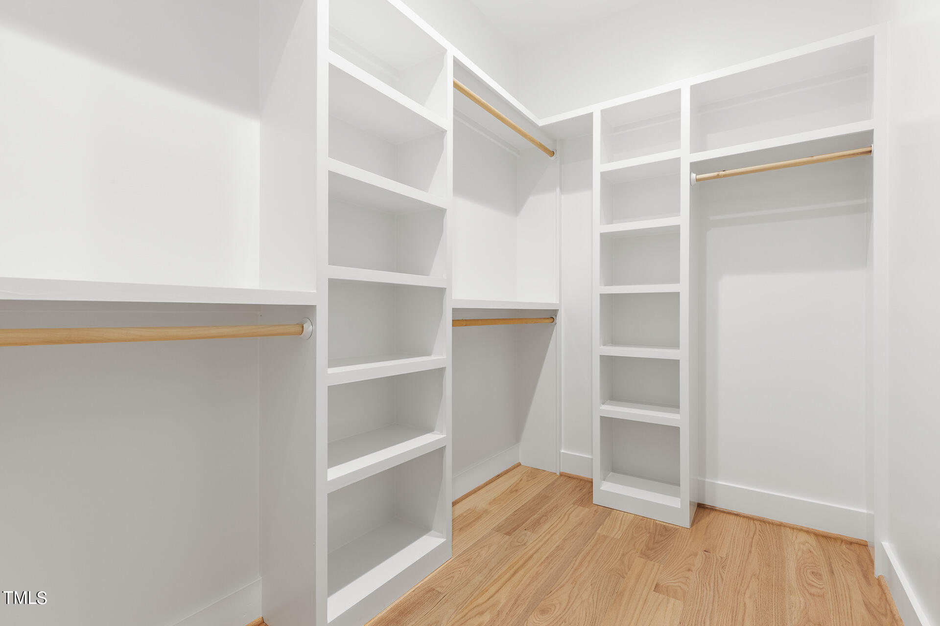 537 Twisted Maple Lane