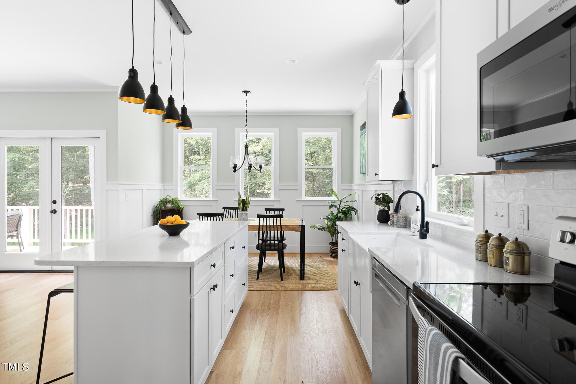 537 Twisted Maple Lane