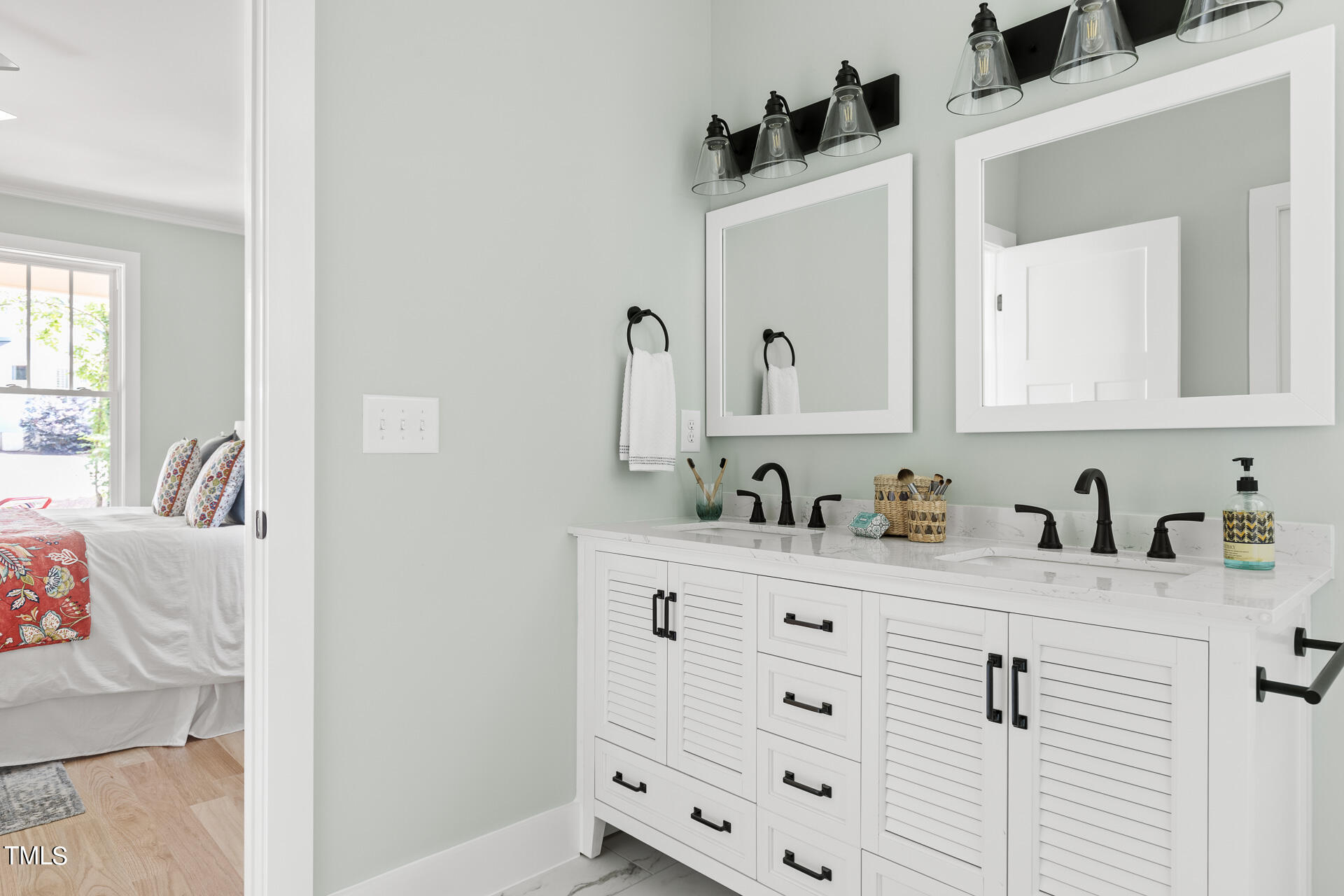 537 Twisted Maple Lane