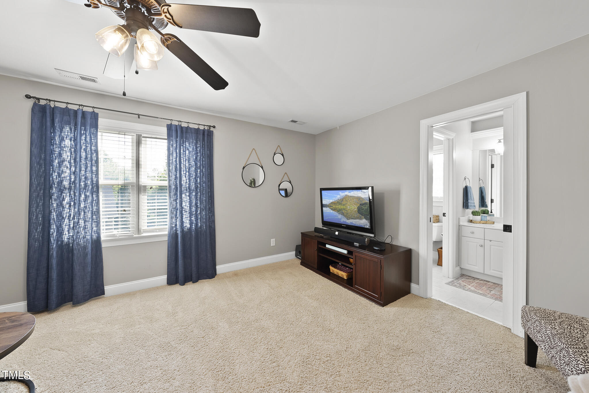 901 Marshall Farm Street