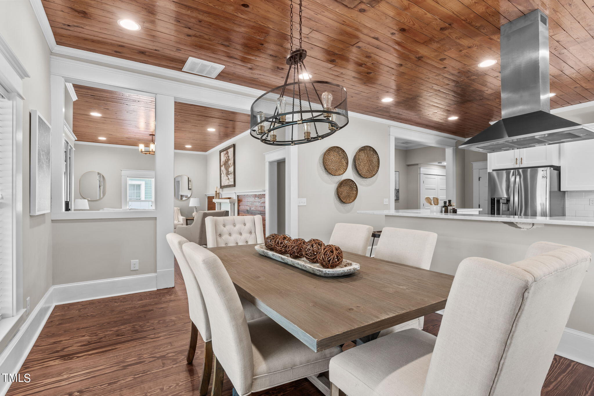 411 E Trinity Avenue