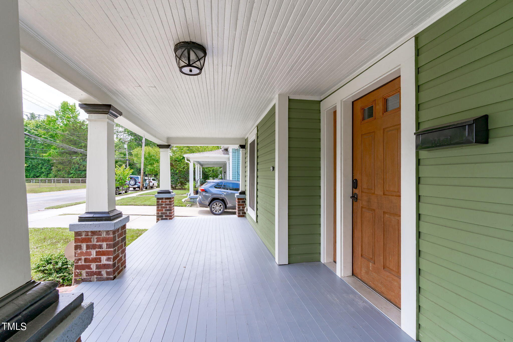 411 E Trinity Avenue