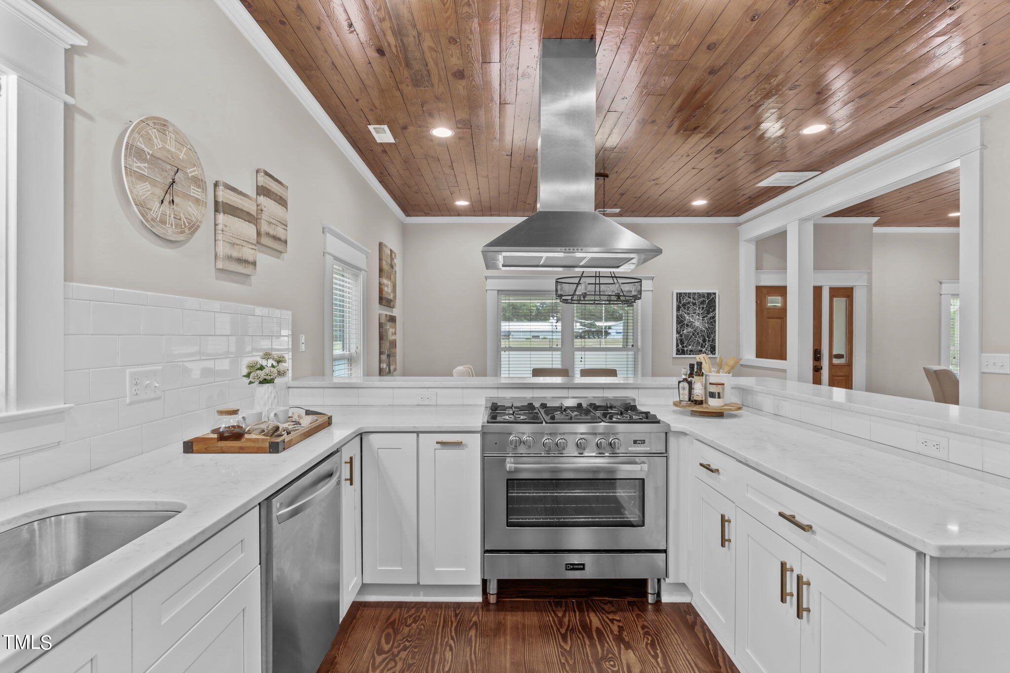 411 E Trinity Avenue