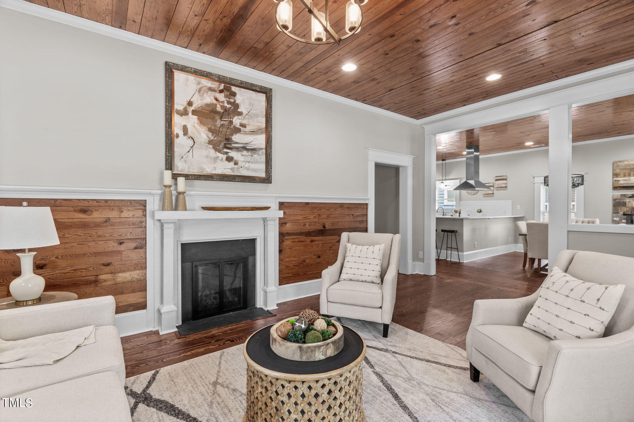 411 E Trinity Avenue