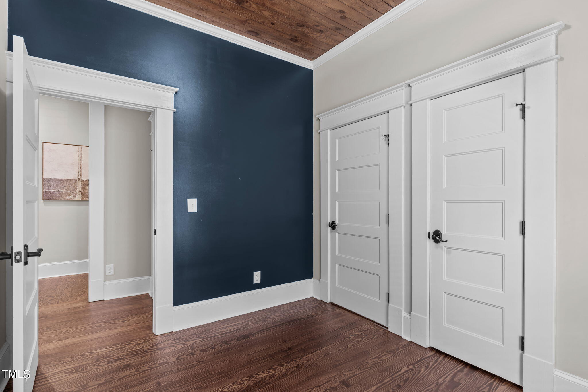 411 E Trinity Avenue