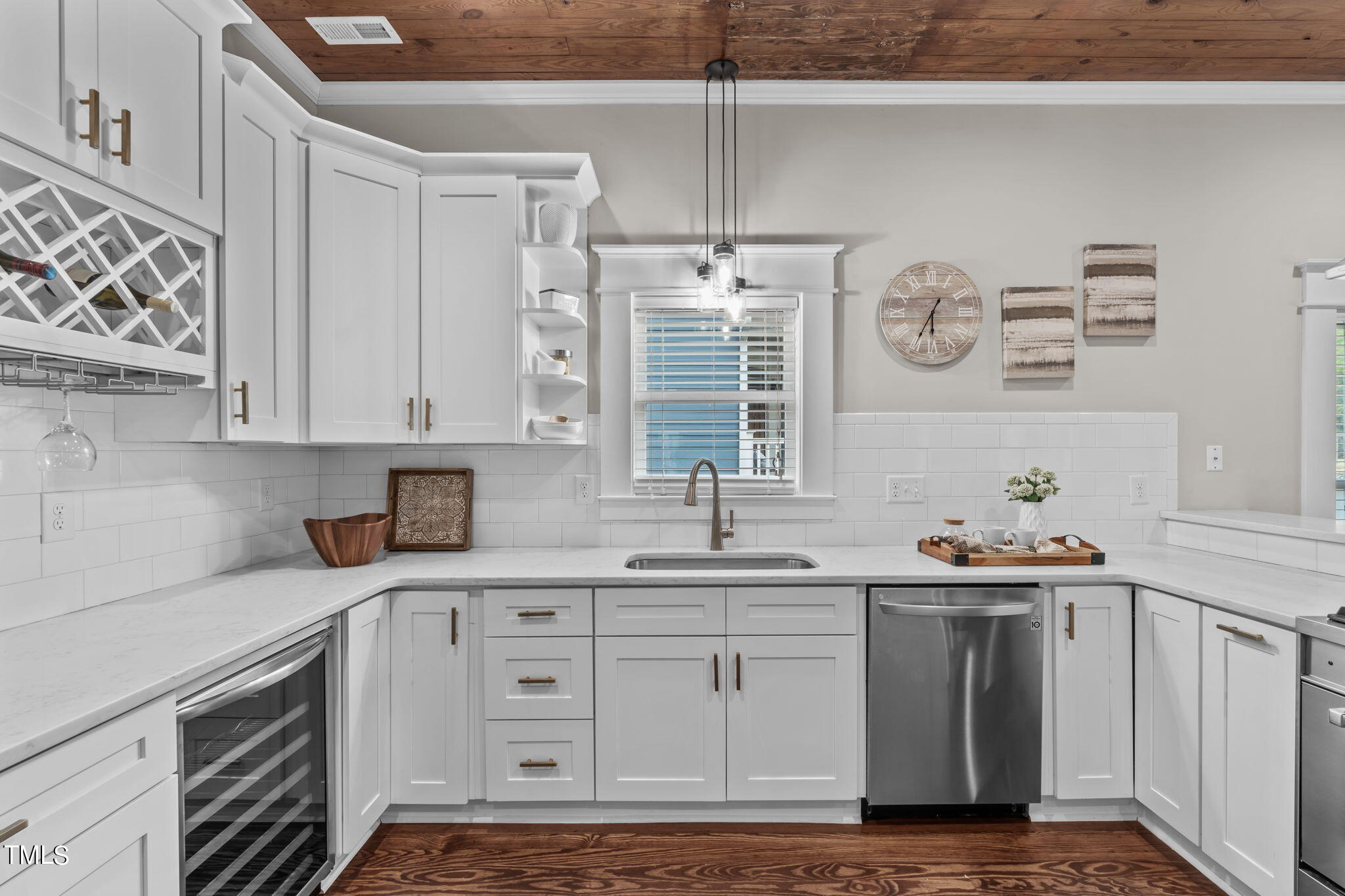 411 E Trinity Avenue