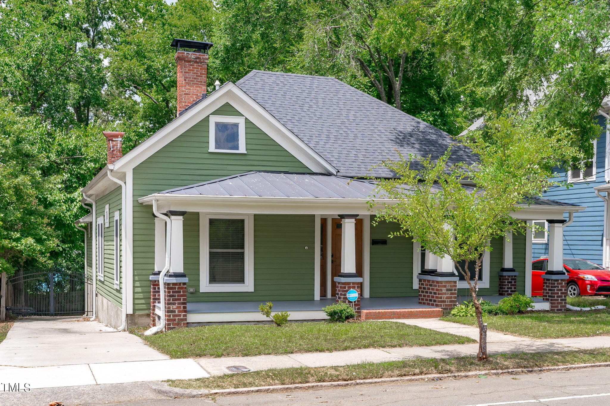 411 E Trinity Avenue