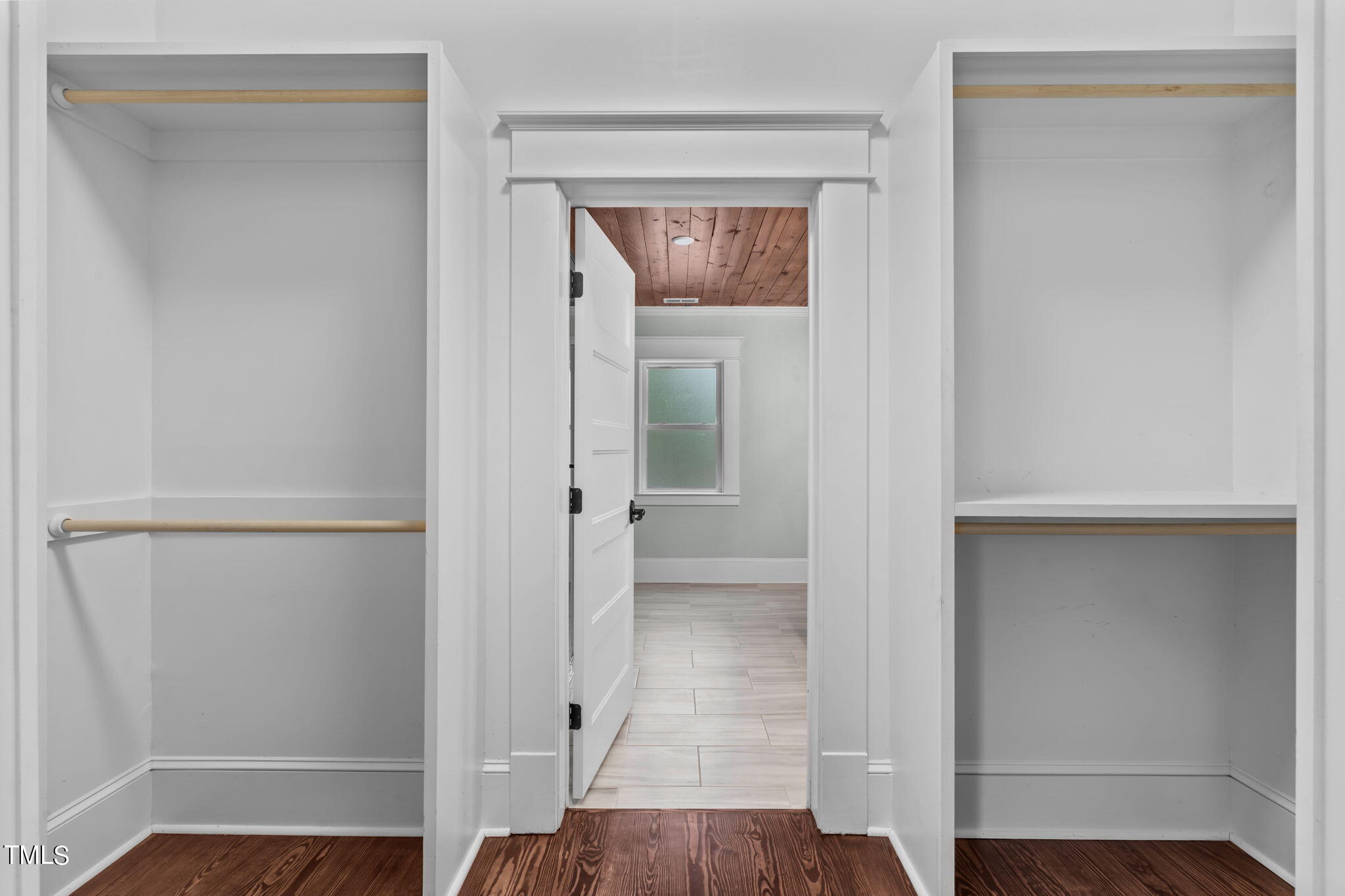 411 E Trinity Avenue