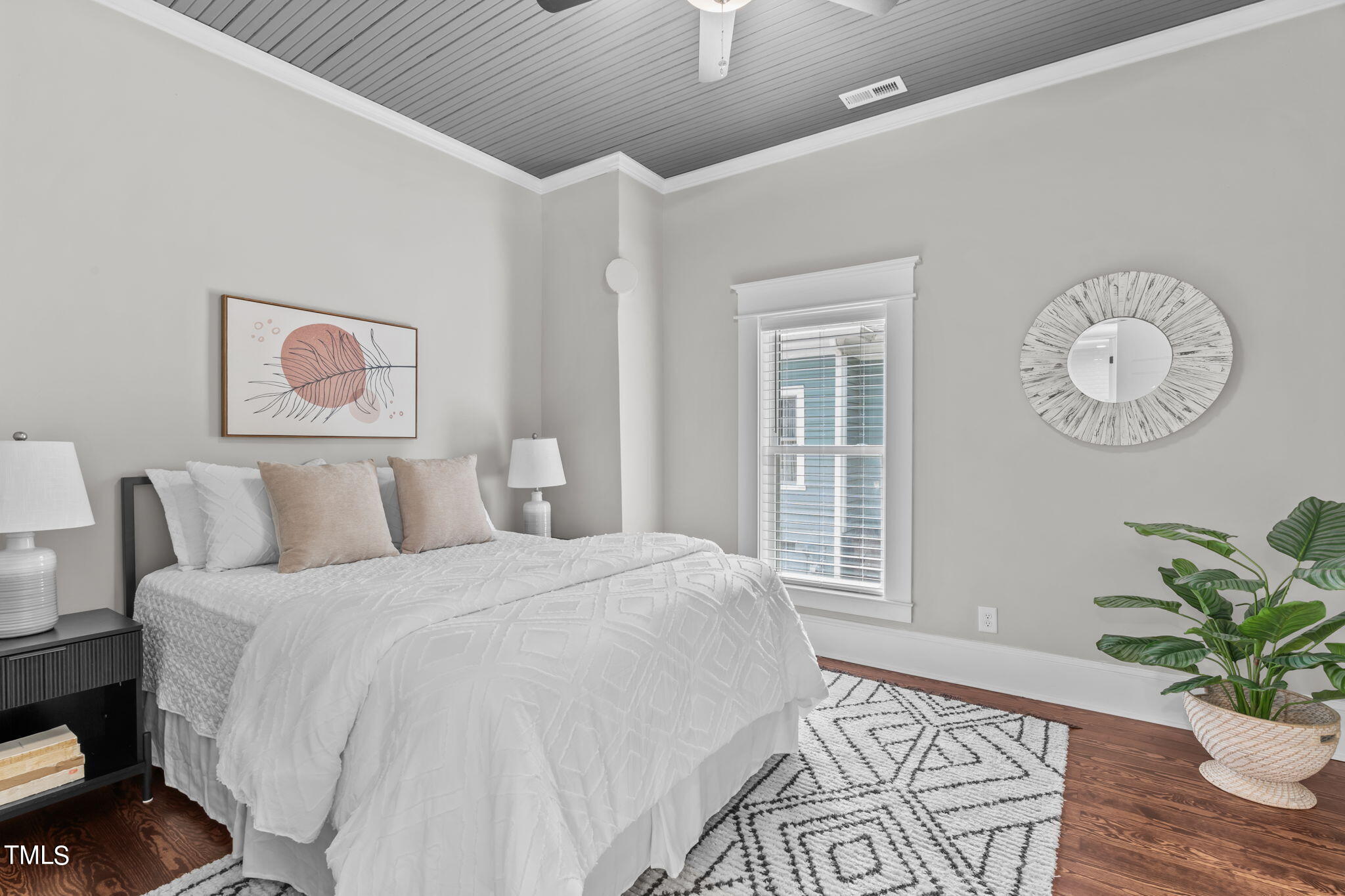 411 E Trinity Avenue