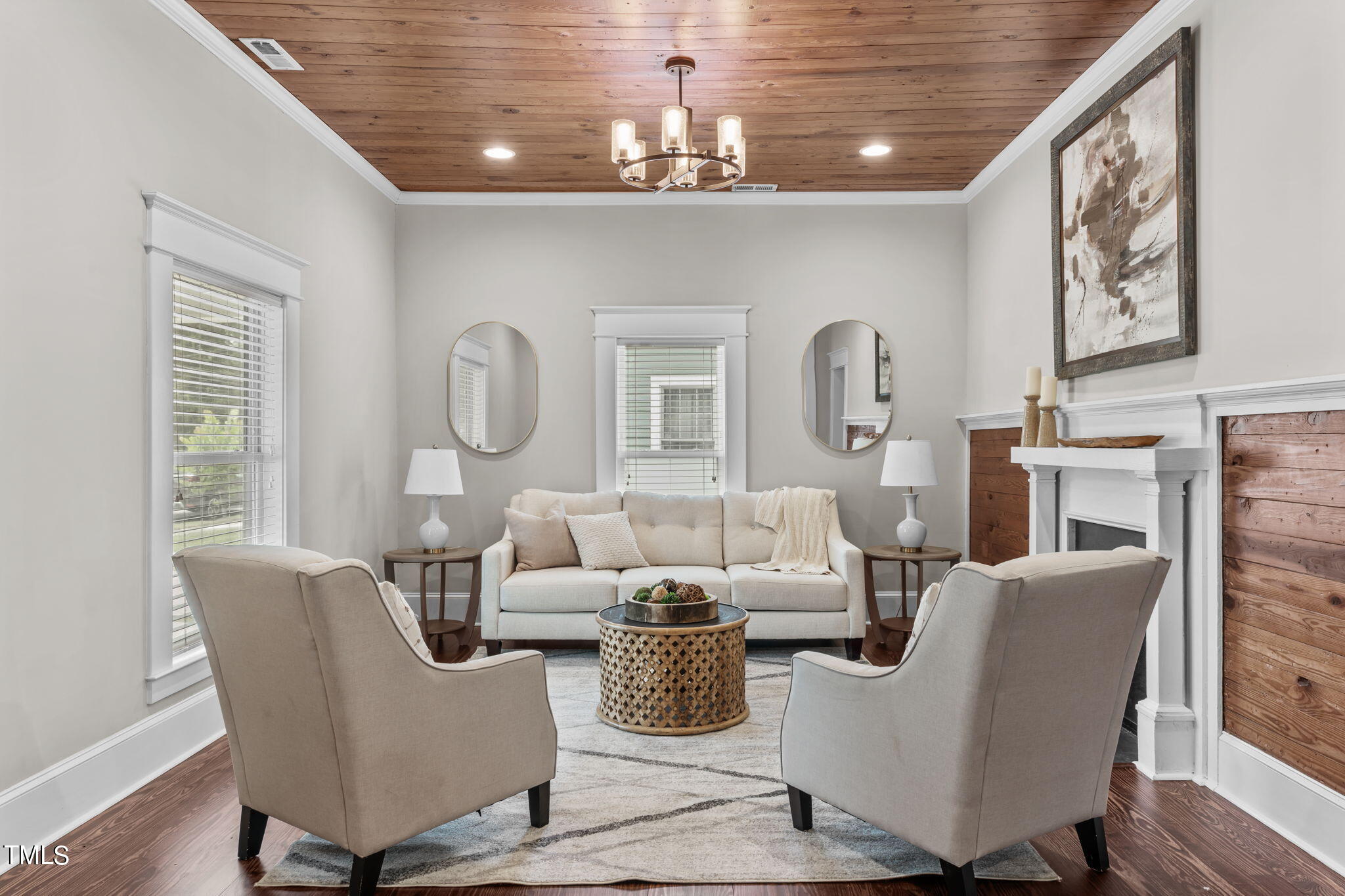 411 E Trinity Avenue