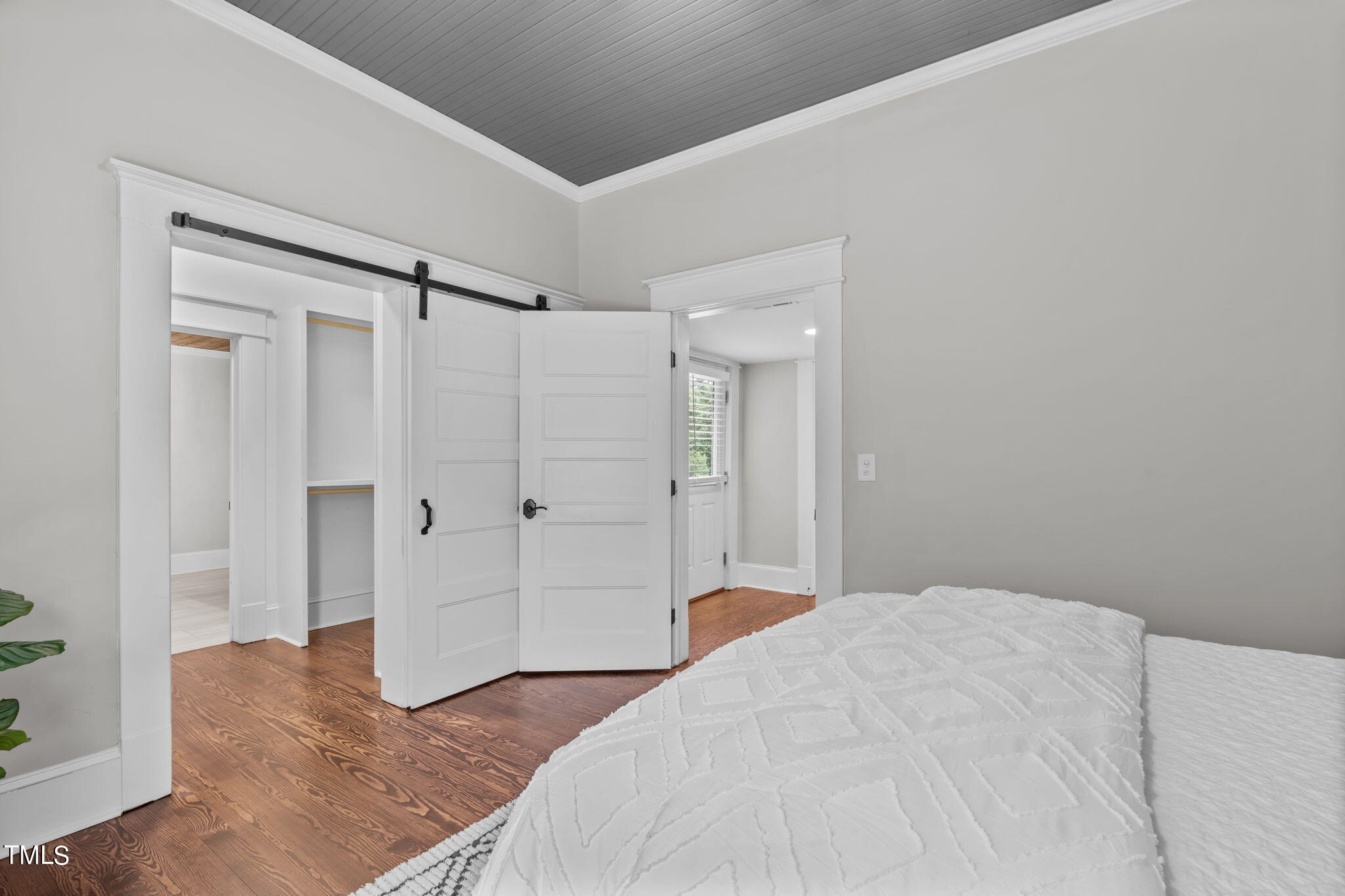 411 E Trinity Avenue