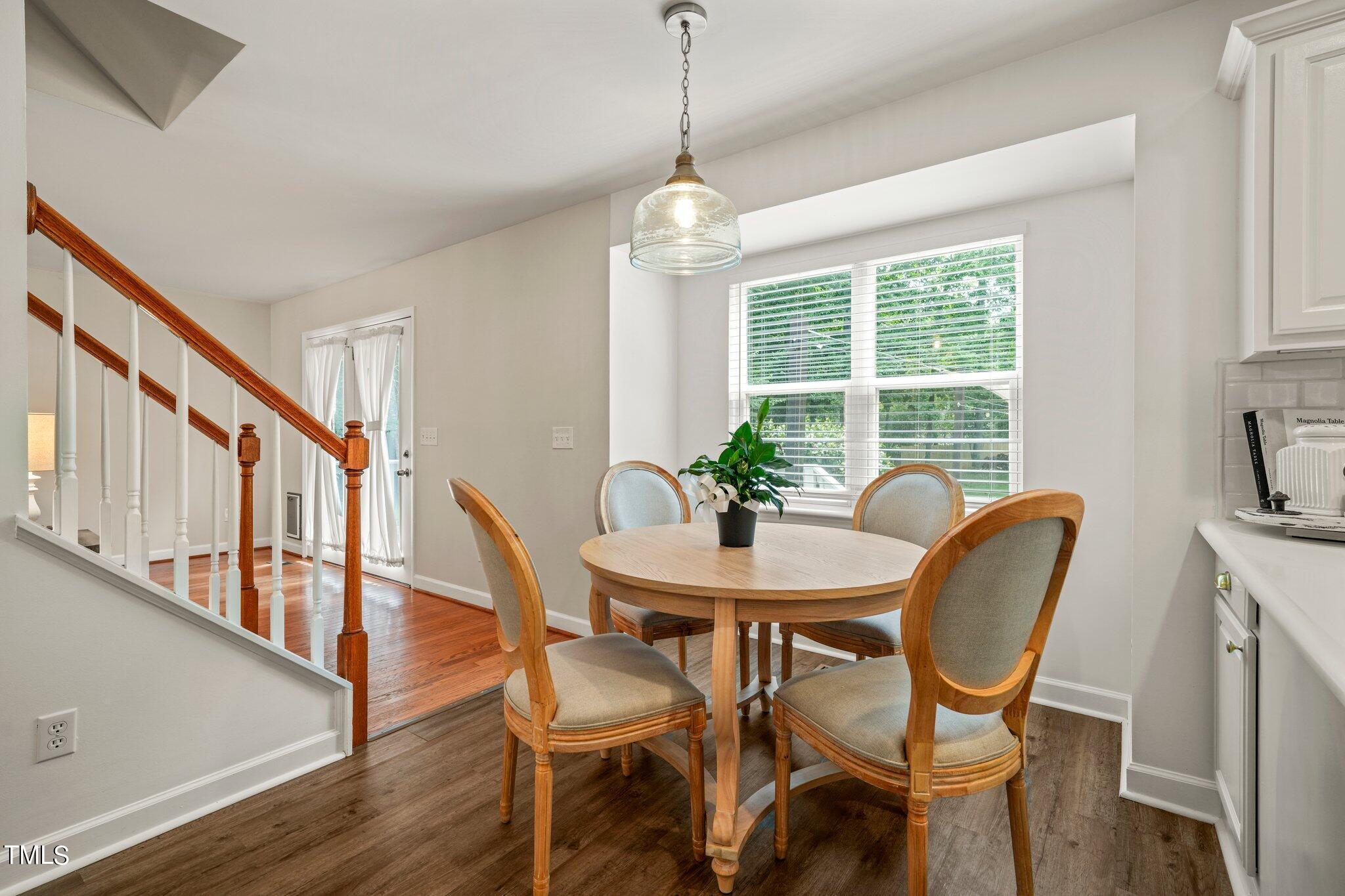 211 S English Hill Lane