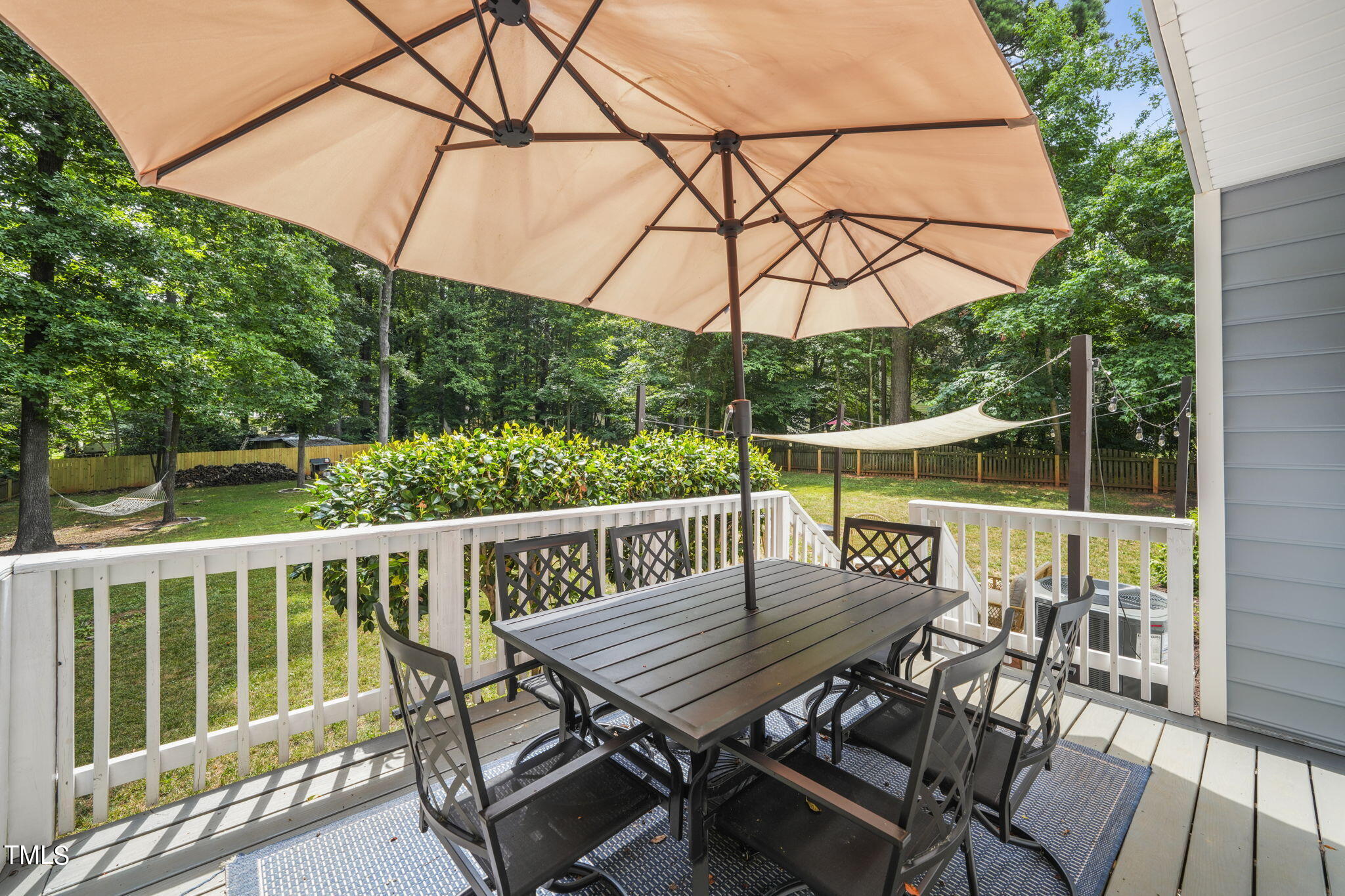 211 S English Hill Lane