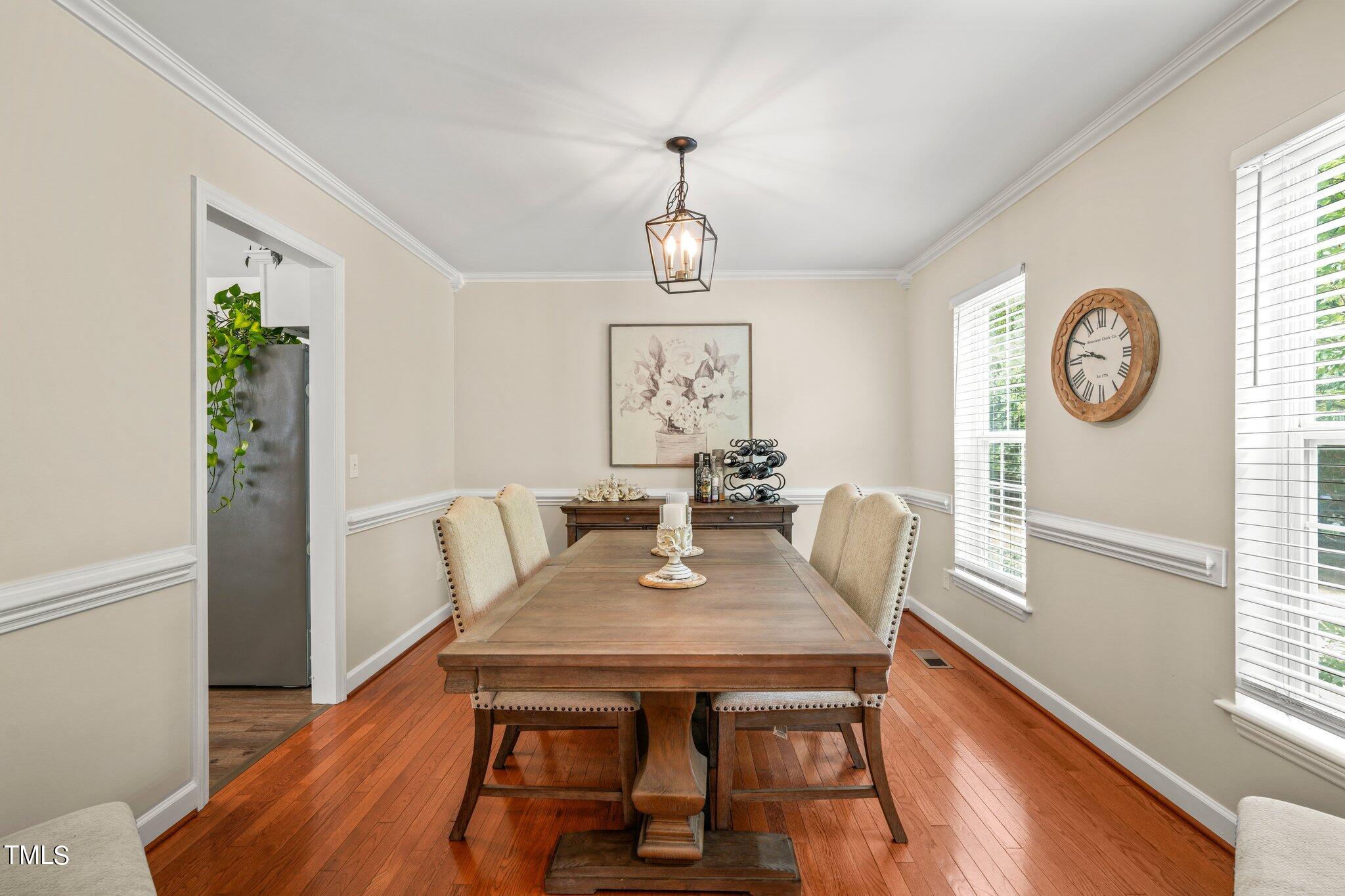 211 S English Hill Lane