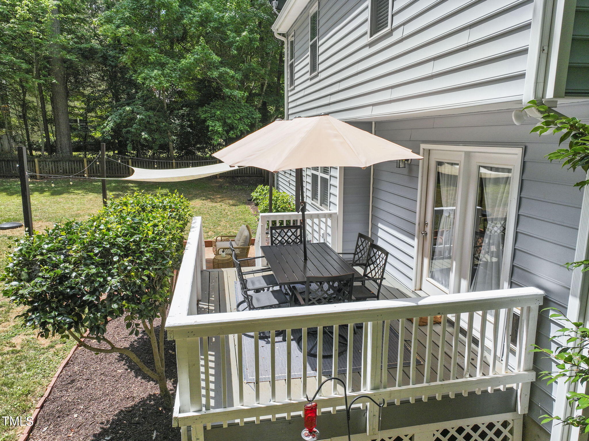 211 S English Hill Lane