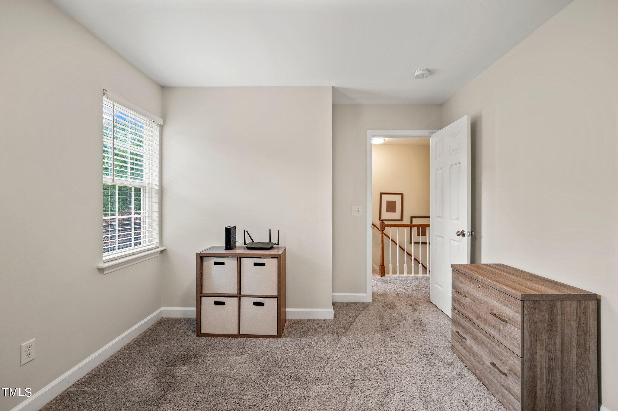 211 S English Hill Lane