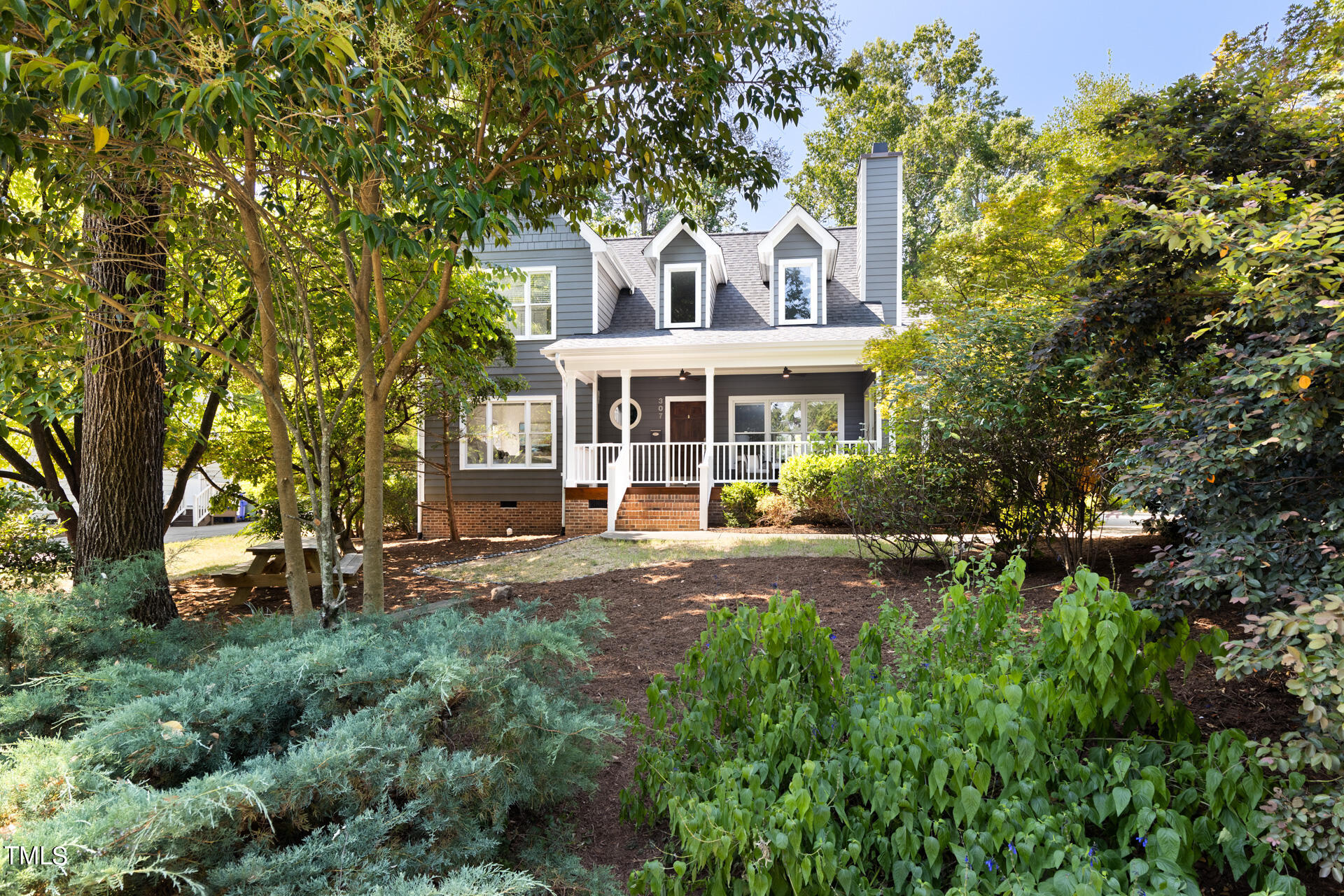 307 W Knox Street