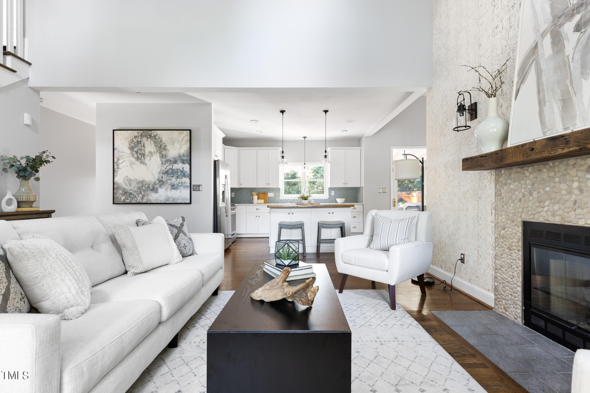 307 W Knox Street