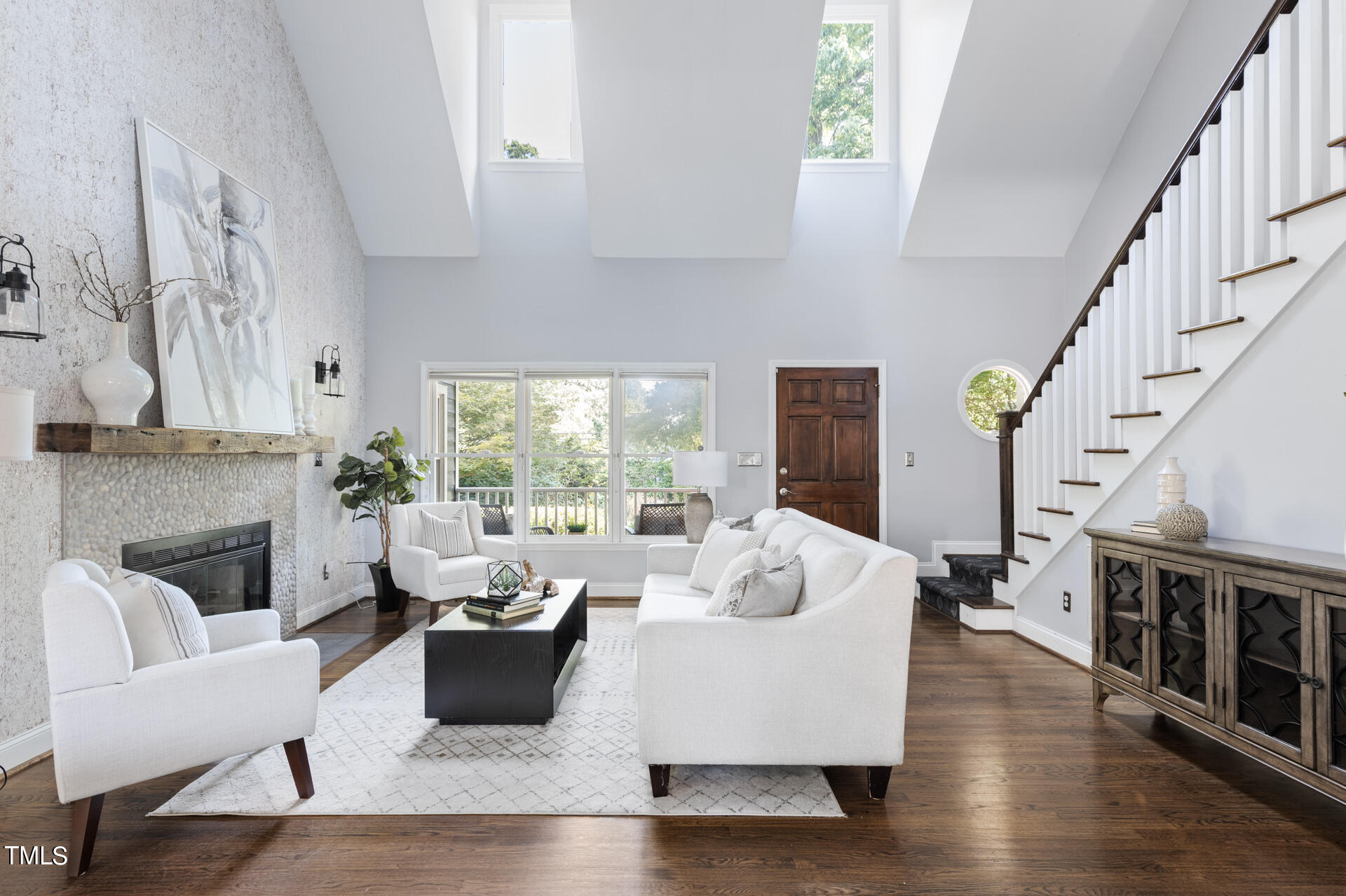 307 W Knox Street