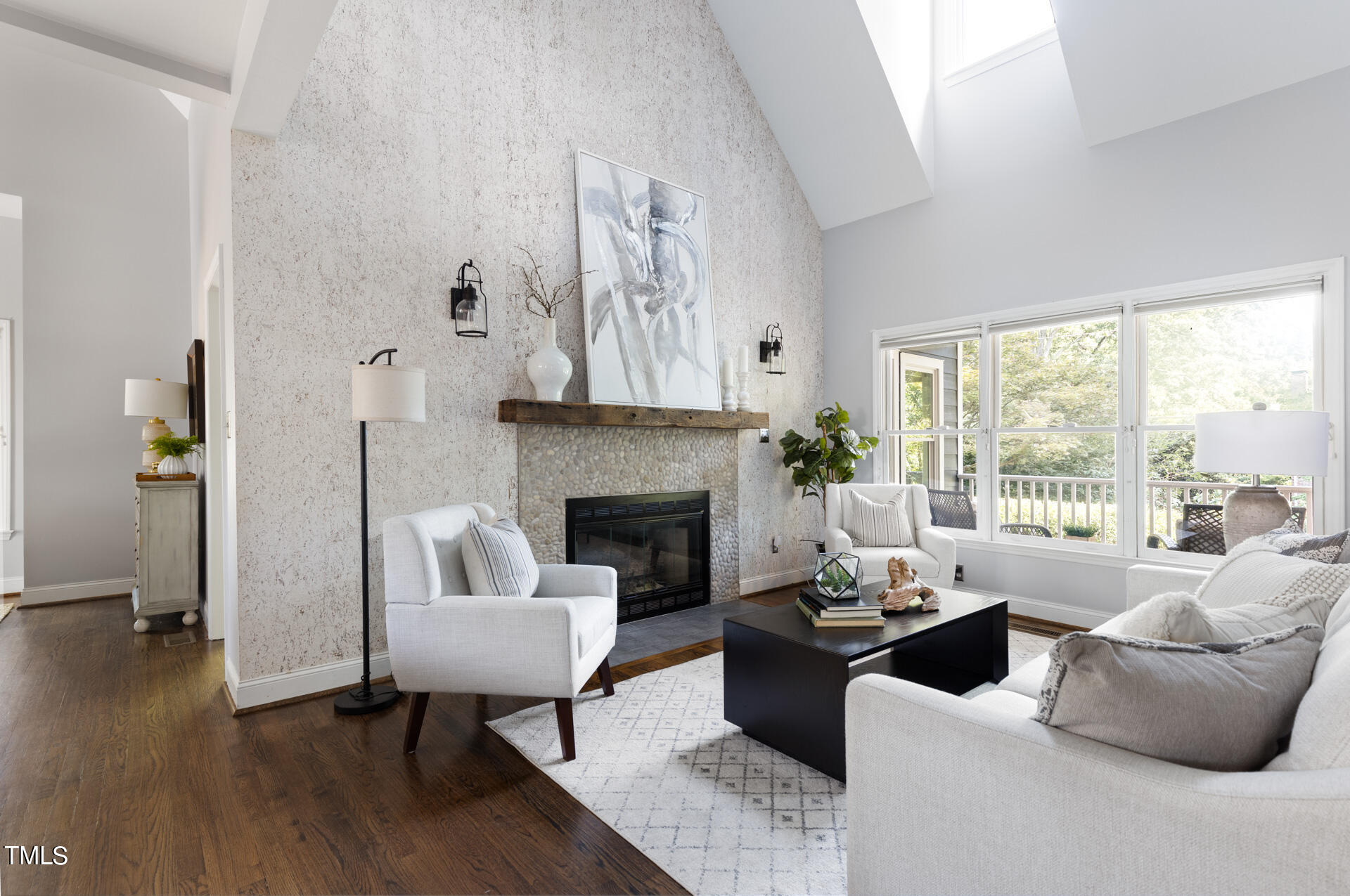 307 W Knox Street