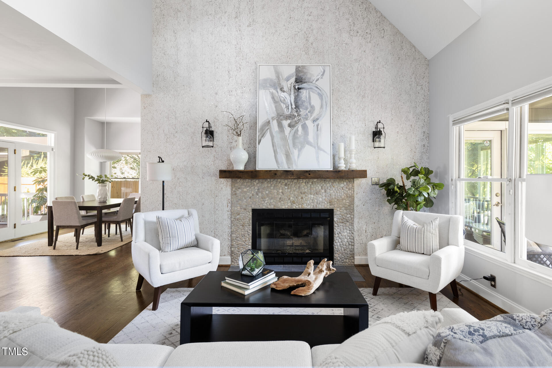 307 W Knox Street