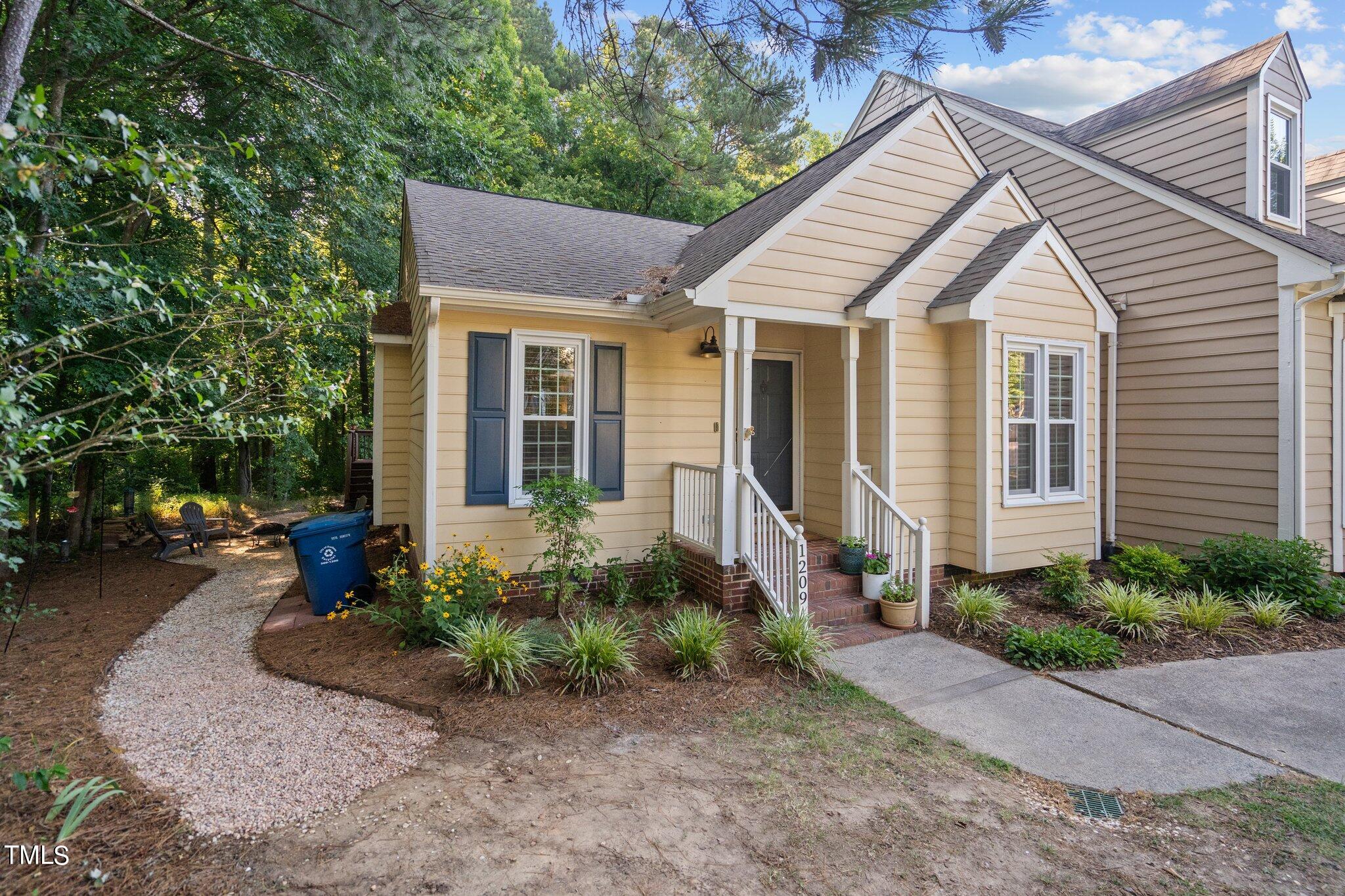 1209 Cranebridge Place