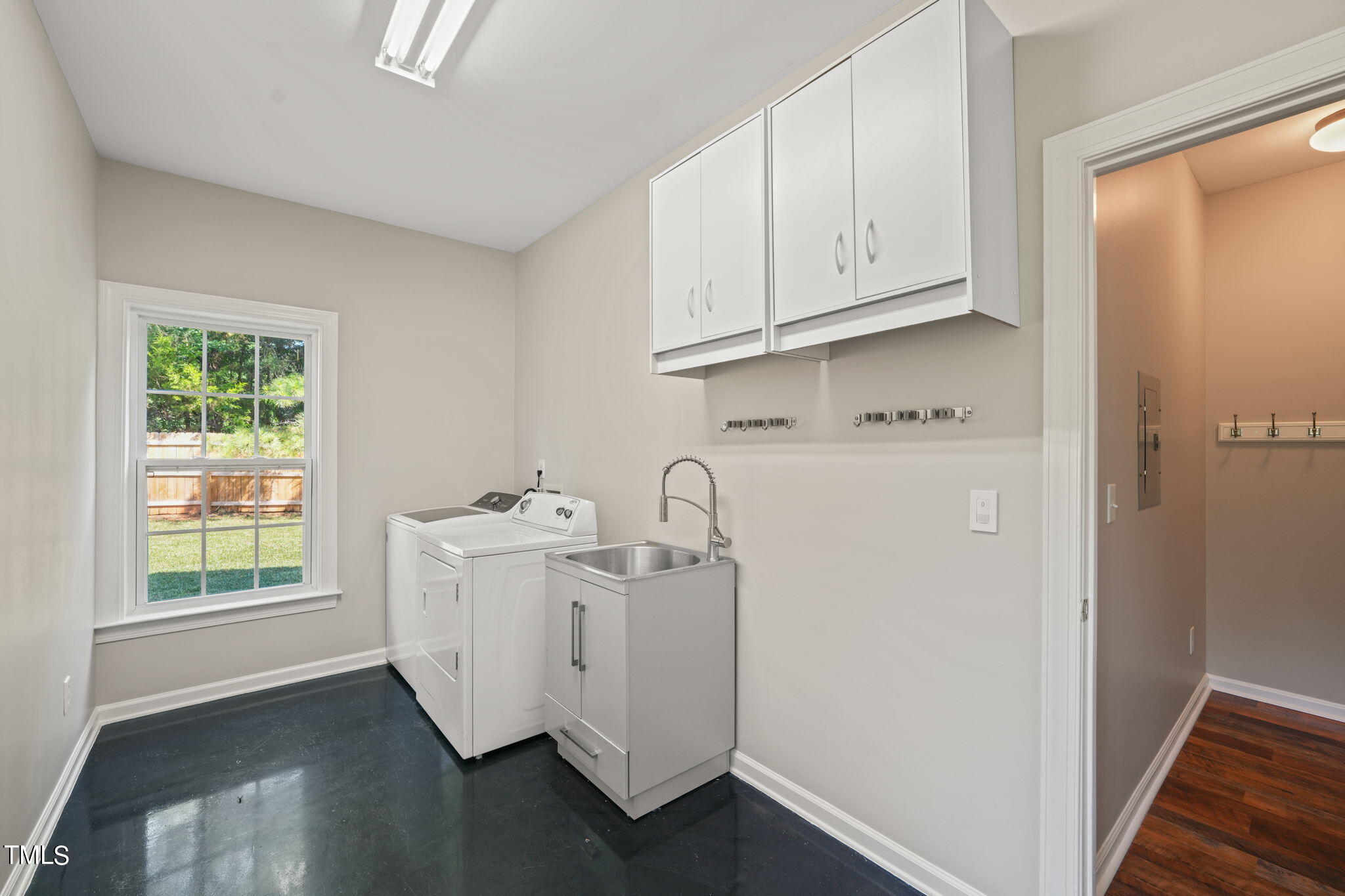 1704 Old Carriage Court